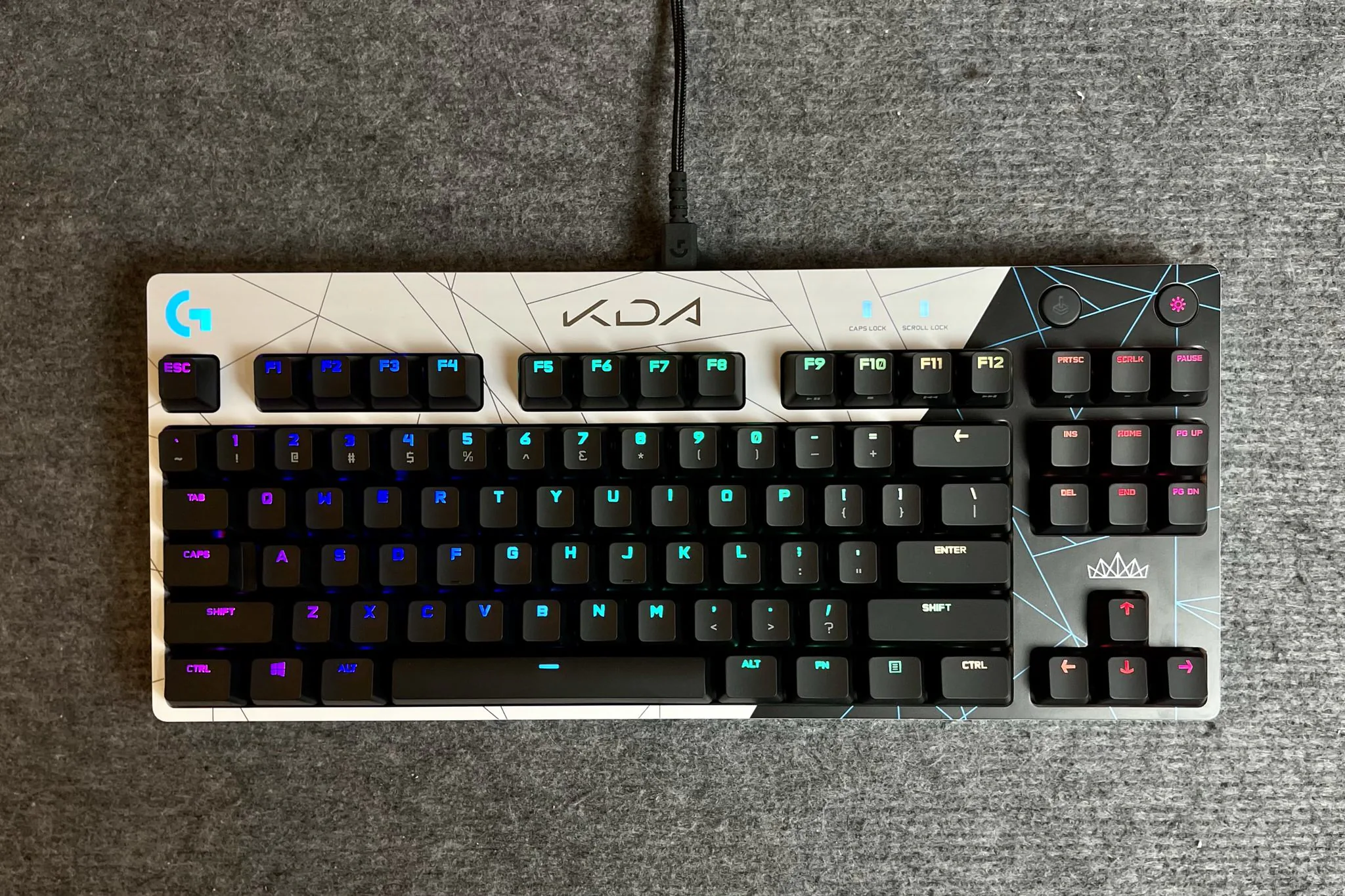 Trải nghiệm trọn bộ gaming gear League of Legends K/DA từ Logitech: Đẹp mắt và đầy phong cách, nhiều tính năng tối ưu cho game thủ