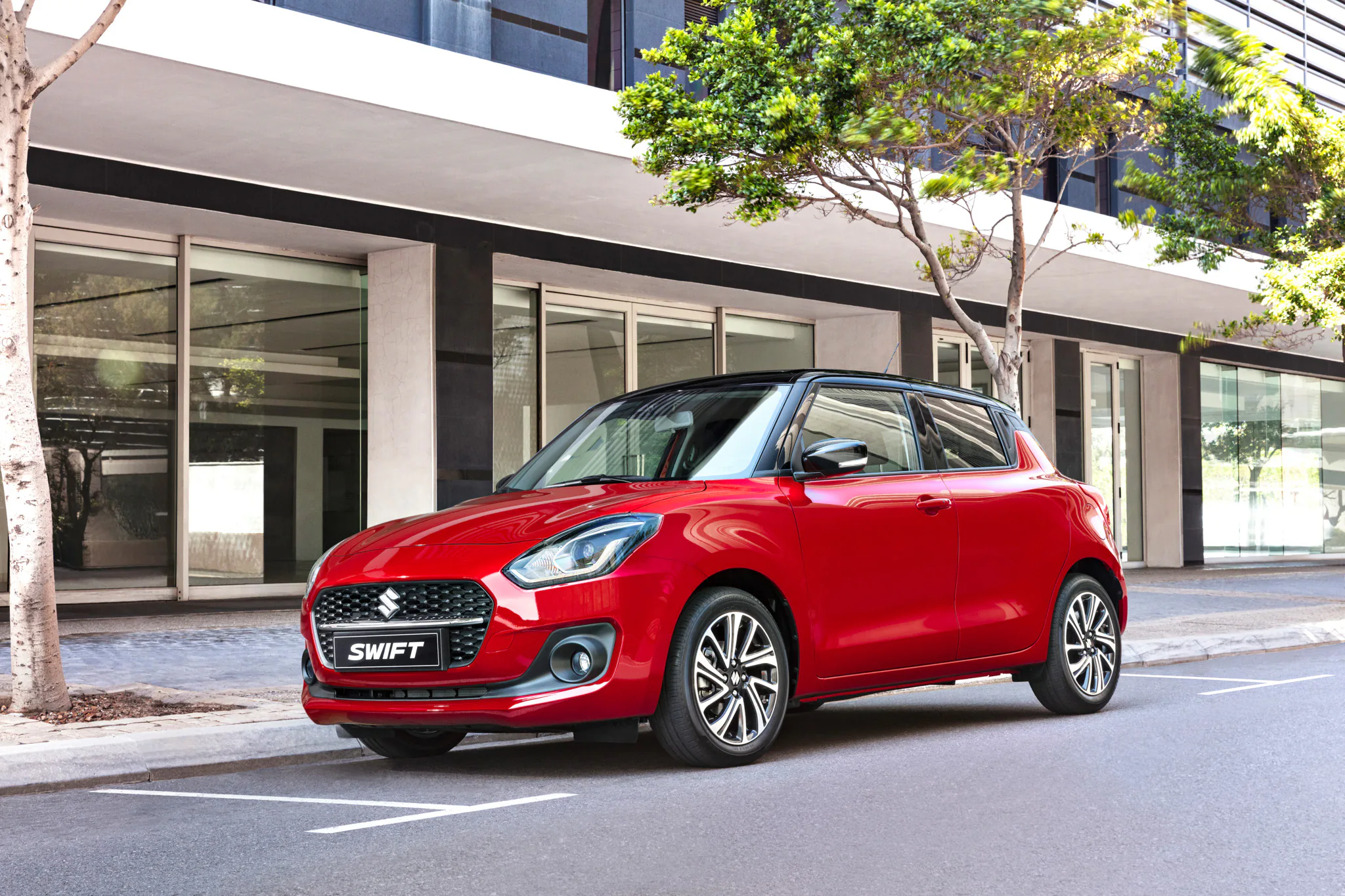 Suzuki Việt Nam giới thiệu New Swift 2021 - Phong cách hơn, thể thao hơn, giá 549.9 triệu
