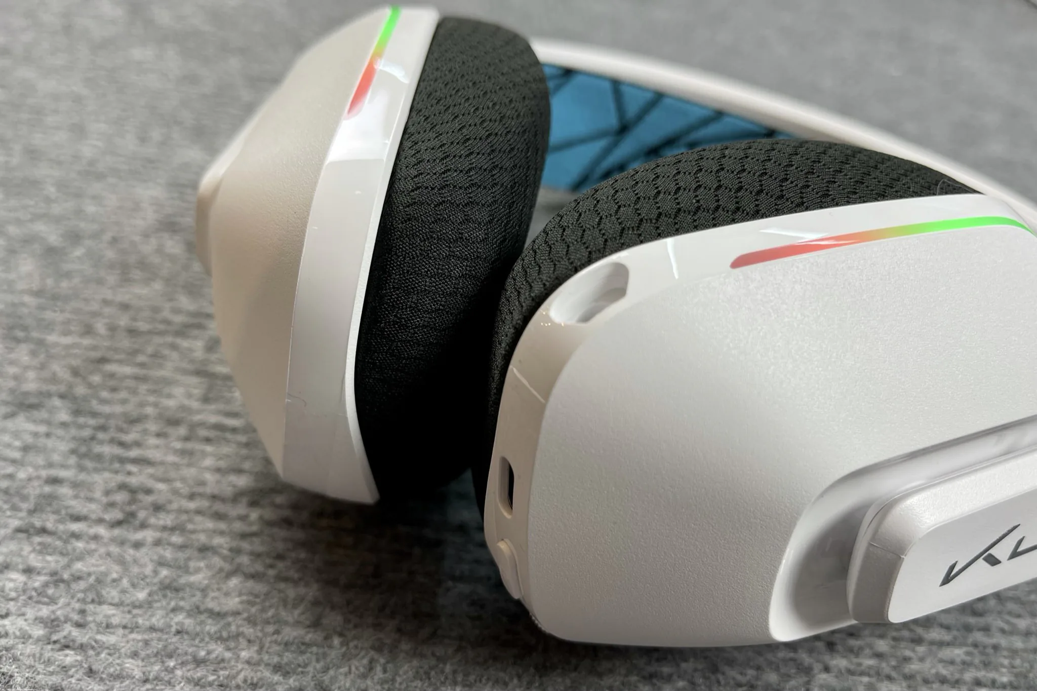 Trải nghiệm trọn bộ gaming gear League of Legends K/DA từ Logitech: Đẹp mắt và đầy phong cách, nhiều tính năng tối ưu cho game thủ