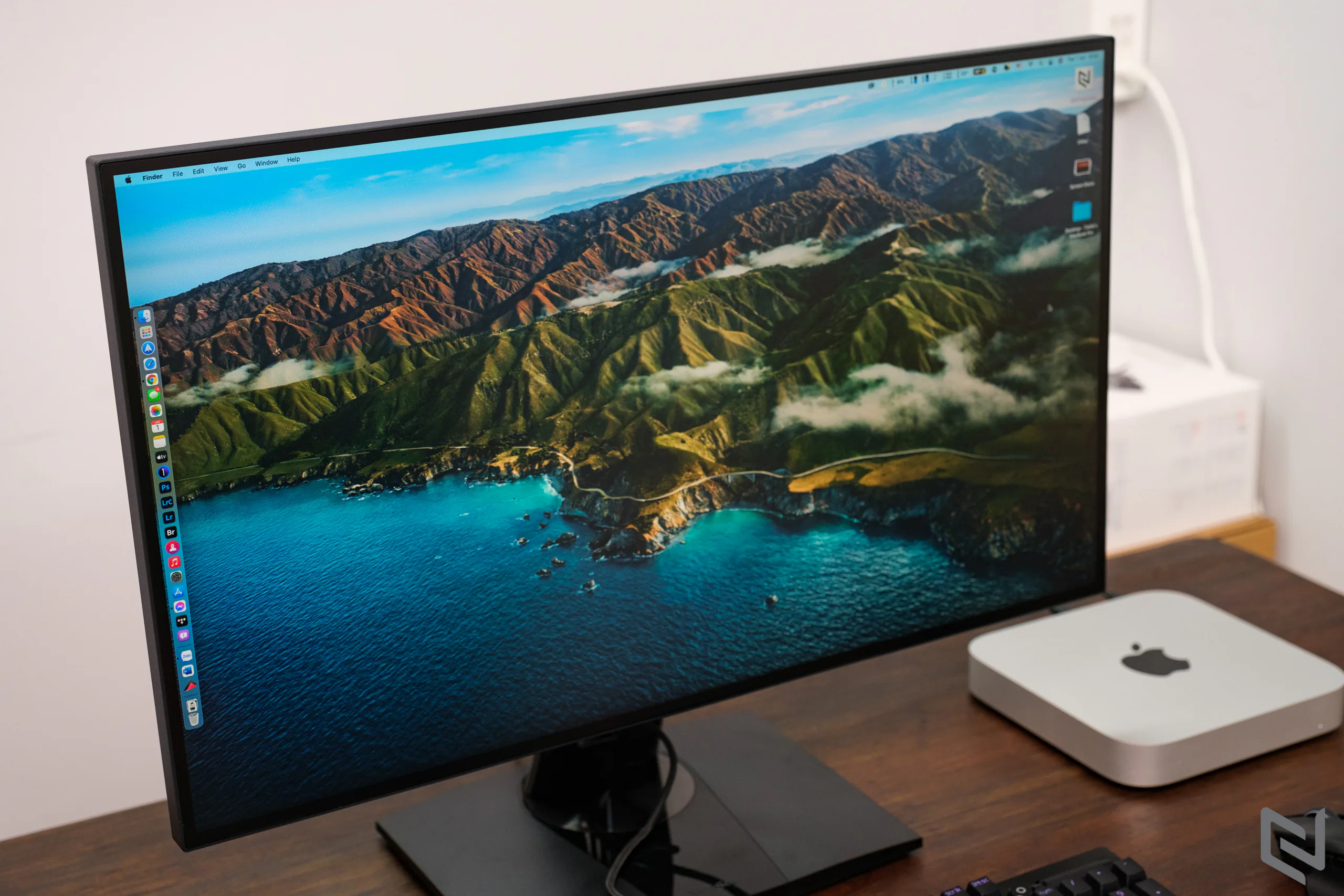 Đánh giá màn hình đồ hoạ ViewSonic VP2768a: Tấm nền SuperClear IPS, 100% sRGB, Delta E <2, đạt chuẩn Pantone