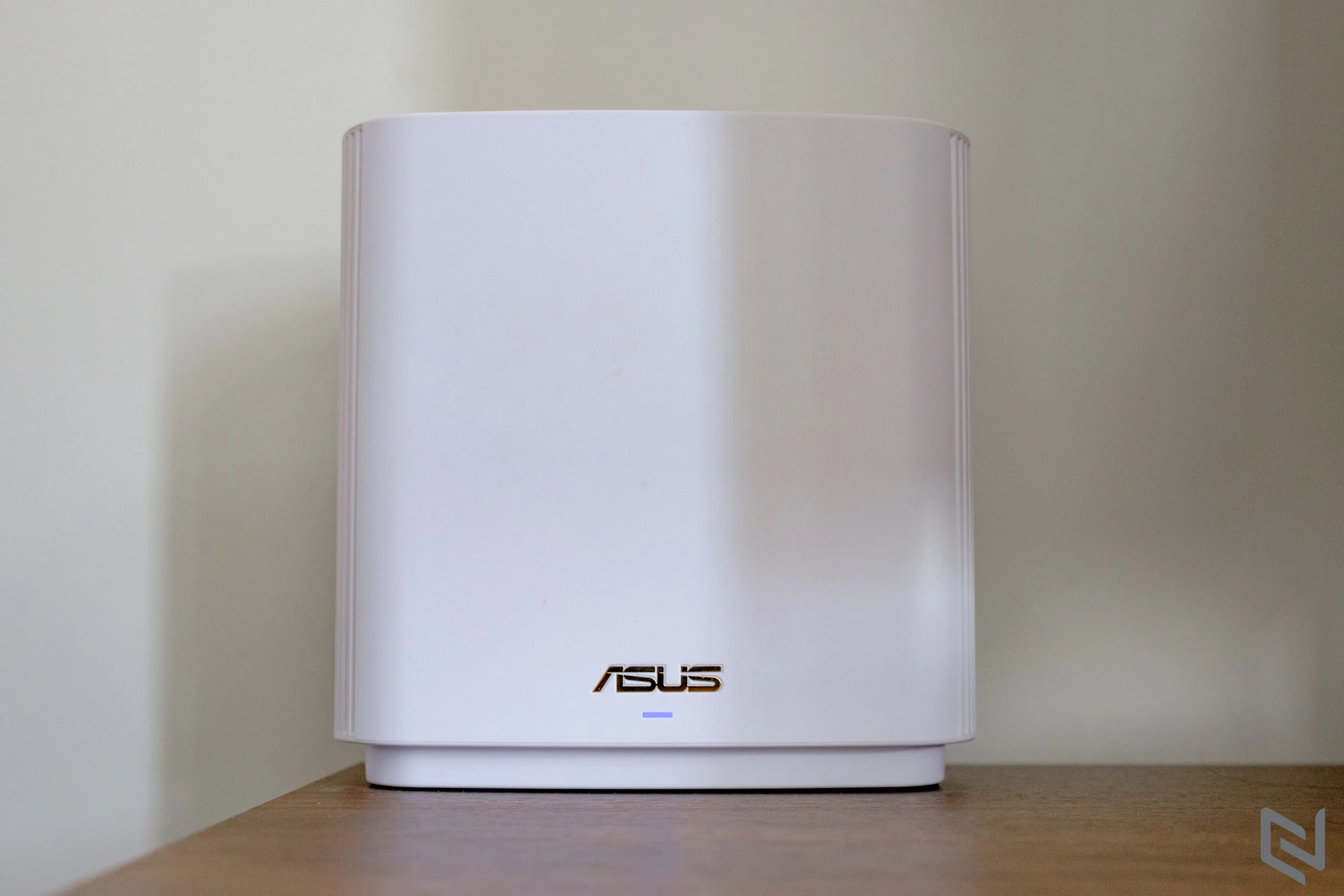 Trên tay ASUS ZenWiFi AX XT8 - Giải pháp WiFi Mesh tốt nhất hiện tại với 3 băng tần, độ phủ sóng khủng và khả năng liên kết với các router/node khác từ ASUS
