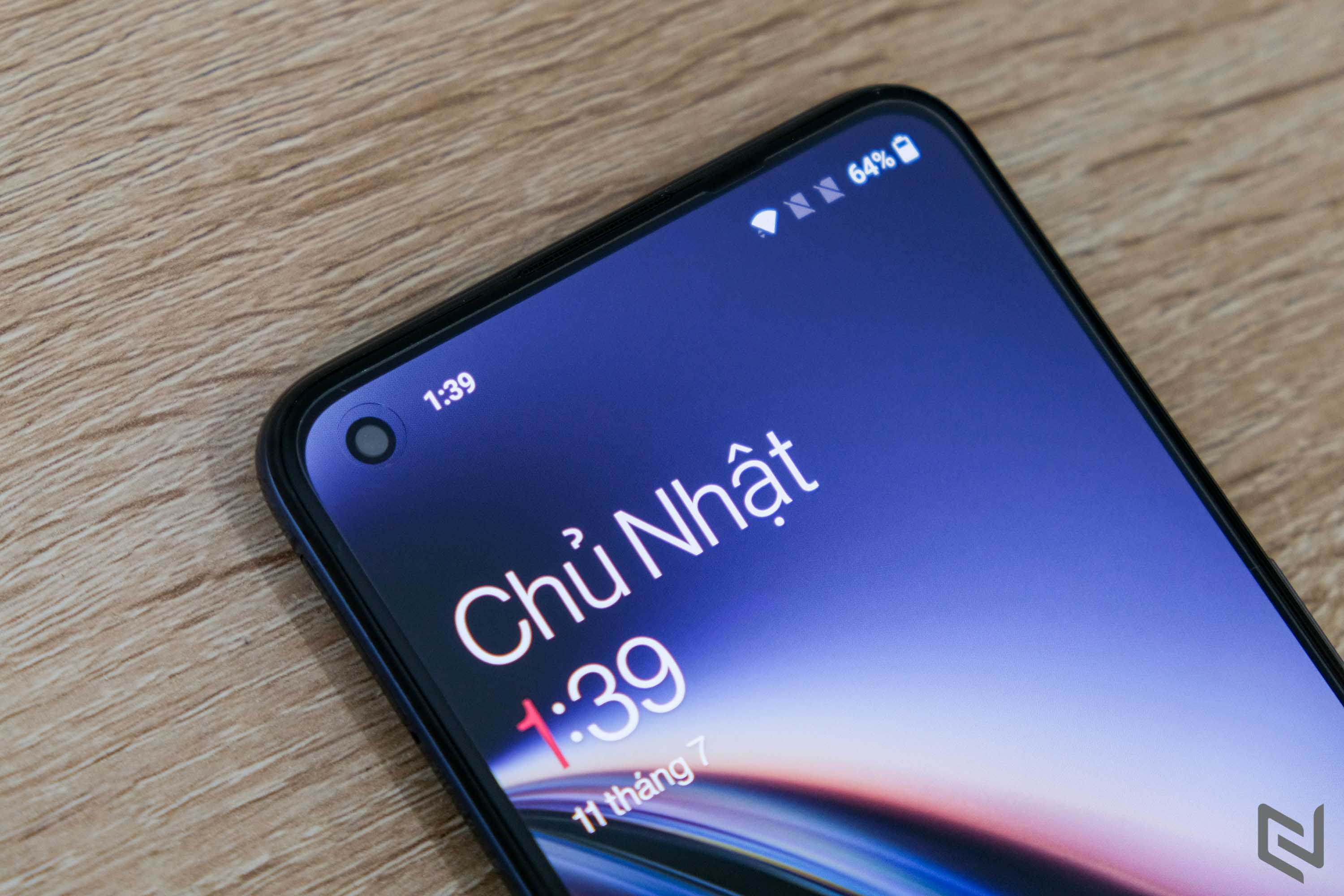 Mở hộp OnePlus Nord CE 5G: Mỏng nhẹ ấn tượng, 3 camera cho mọi nhu cầu