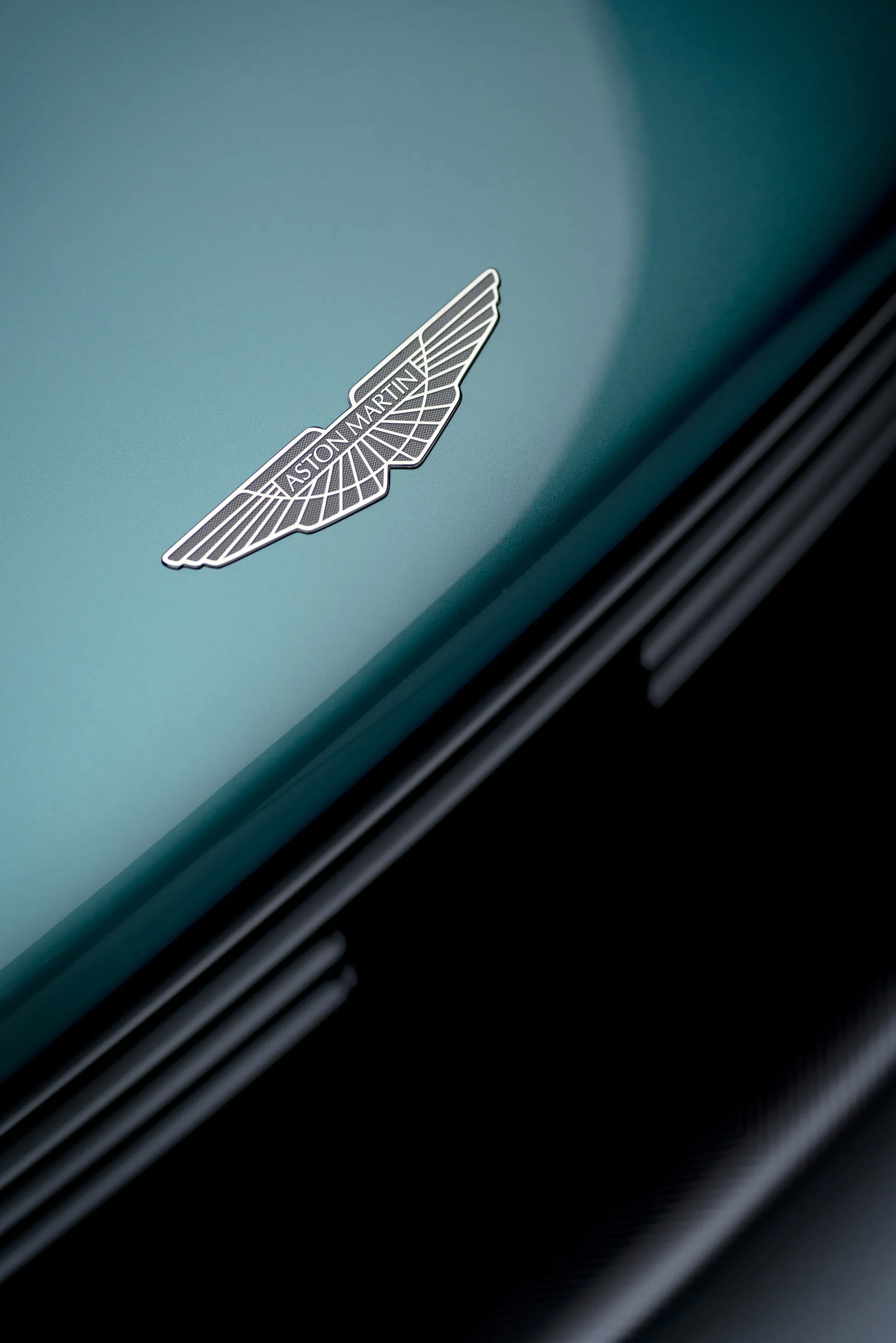 Siêu xe điện hybrid Aston Martin Valhalla có mã lực khủng 937
