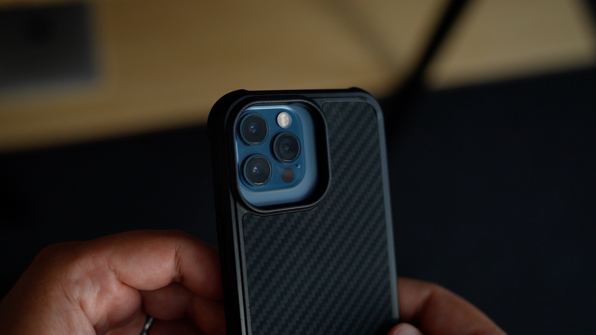 Apple được cấp bằng sáng chế mô-đun camera tiềm vọng có thể zoom quang học 3x cho iPhone
