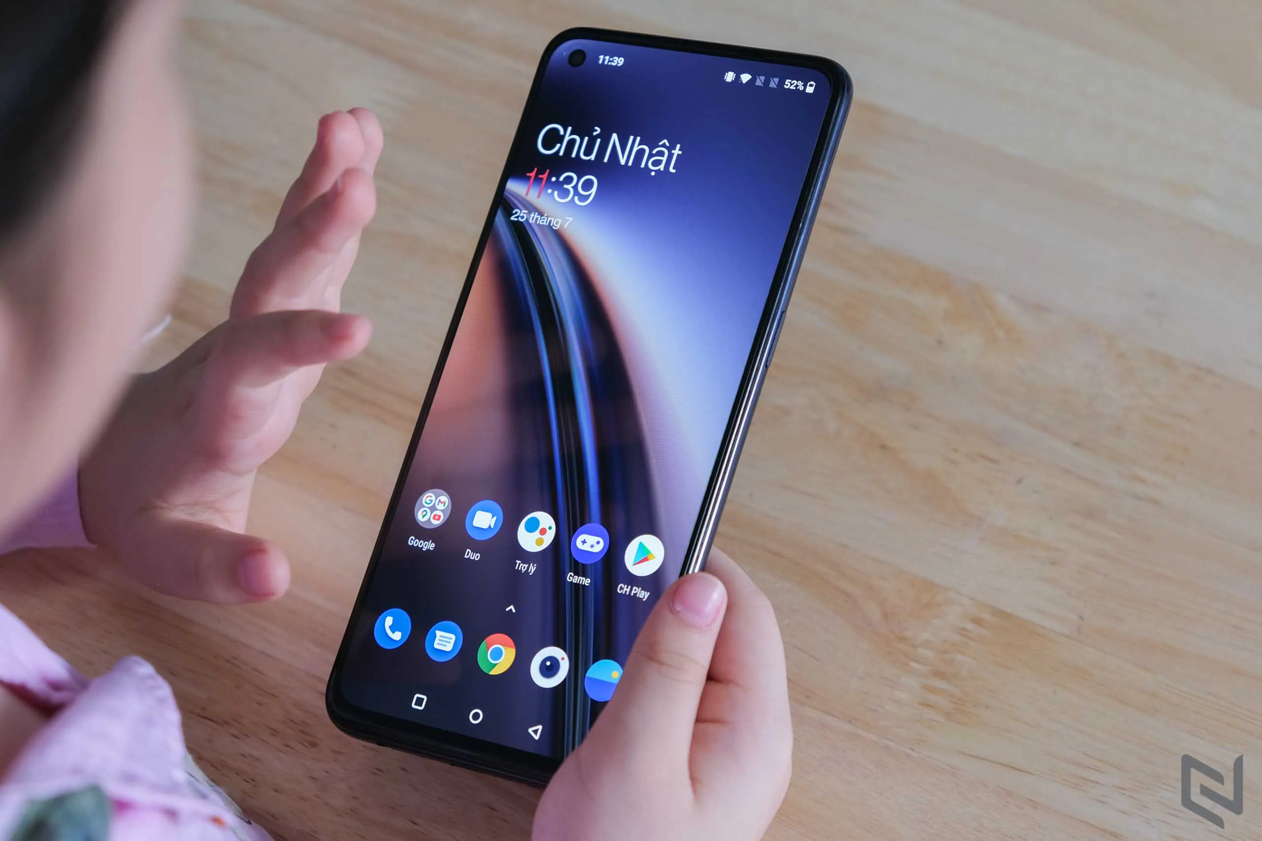 Top smartphone 5G đáng mua nhất phân khúc tầm trung thời điểm hiện tại