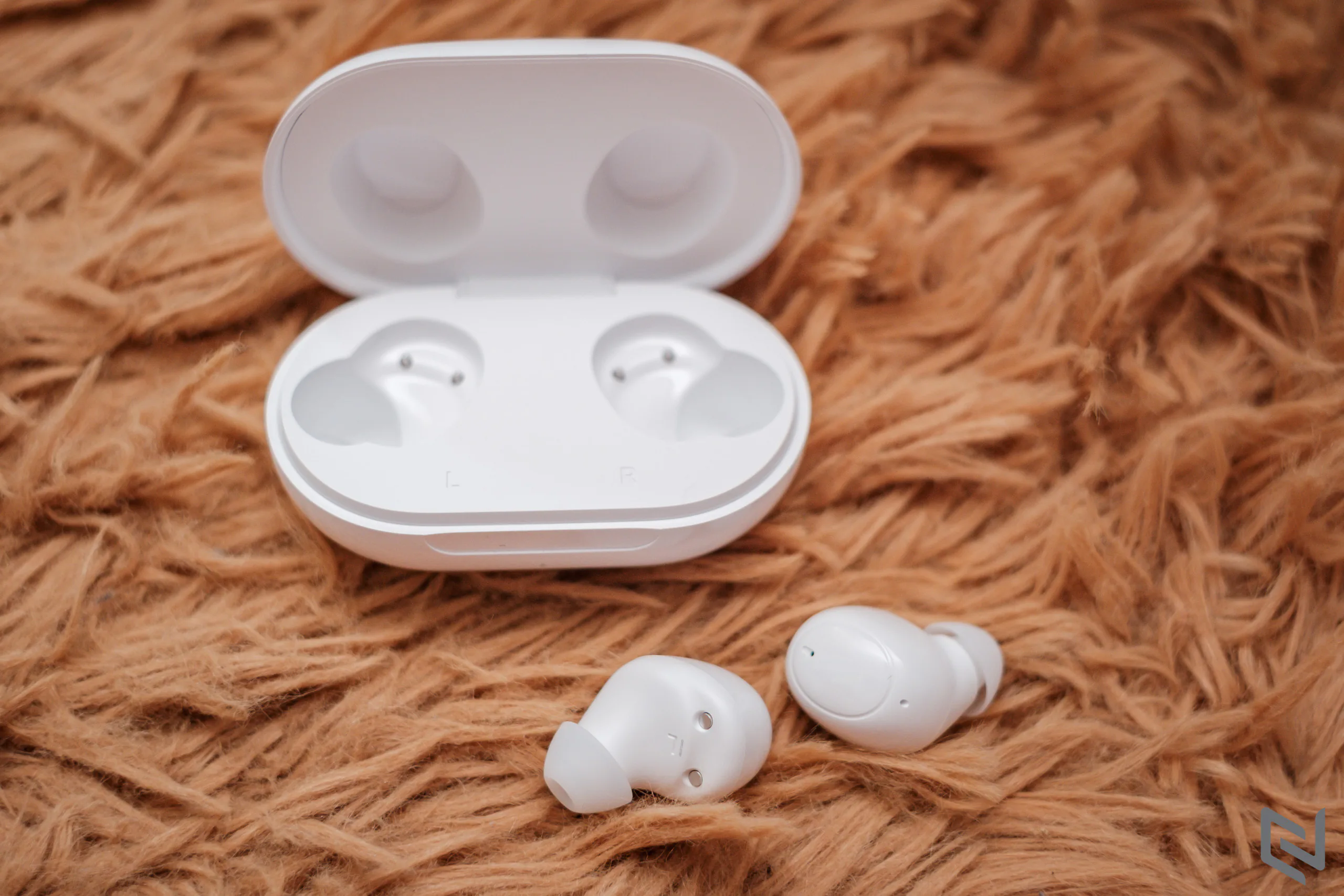Mở hộp tai nghe Enco Buds: Pin 24h, Bluetooth kép 5.2, chế độ Game Mode độ trễ thấp, chất âm hoàn hảo cho mọi nhu cầu