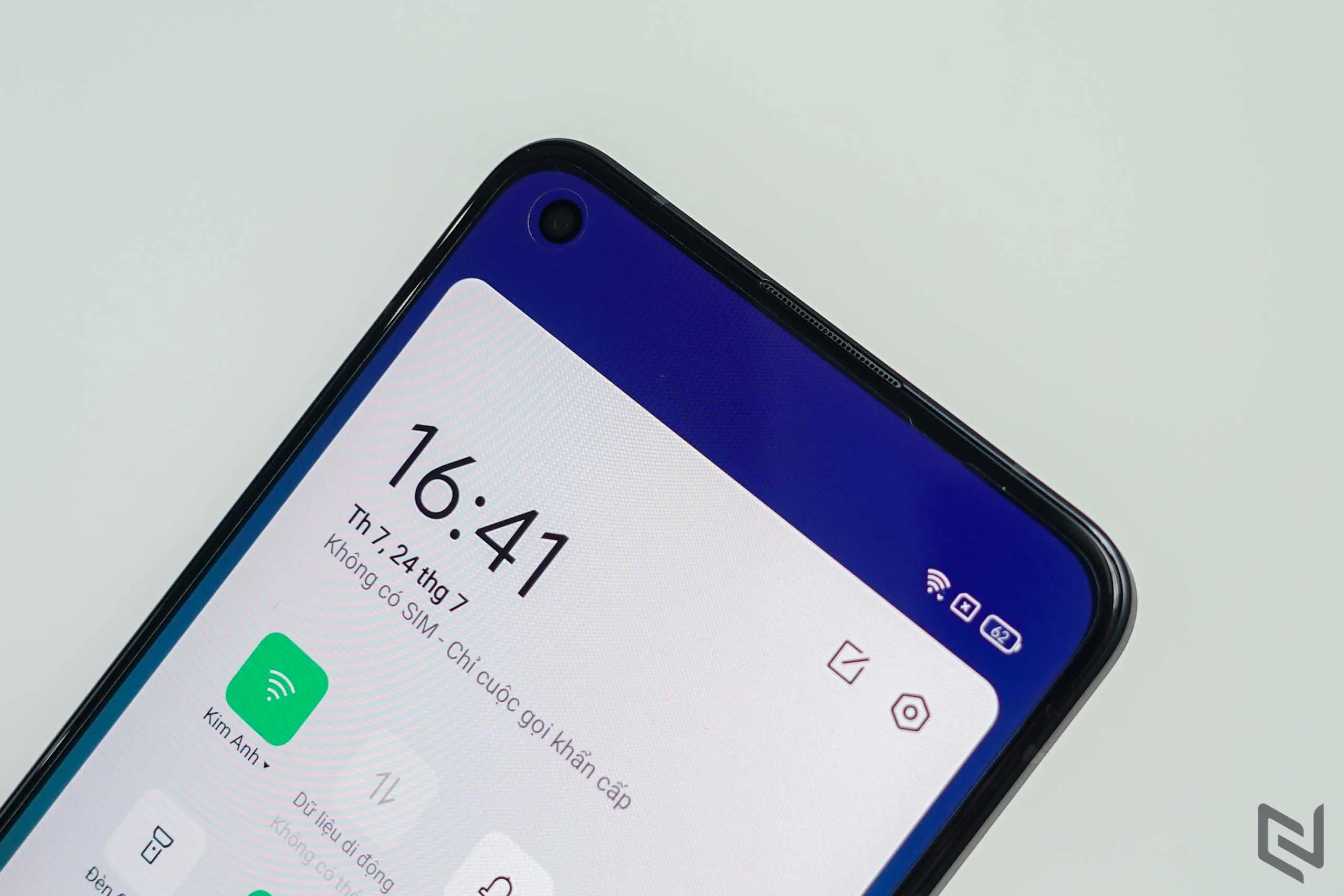 Trên tay OPPO Reno6 5G: Thiết kế cao cấp, hiệu năng mạnh, kết nối 5G cùng tính năng Video Chân dung Bokeh Flare độc đáo