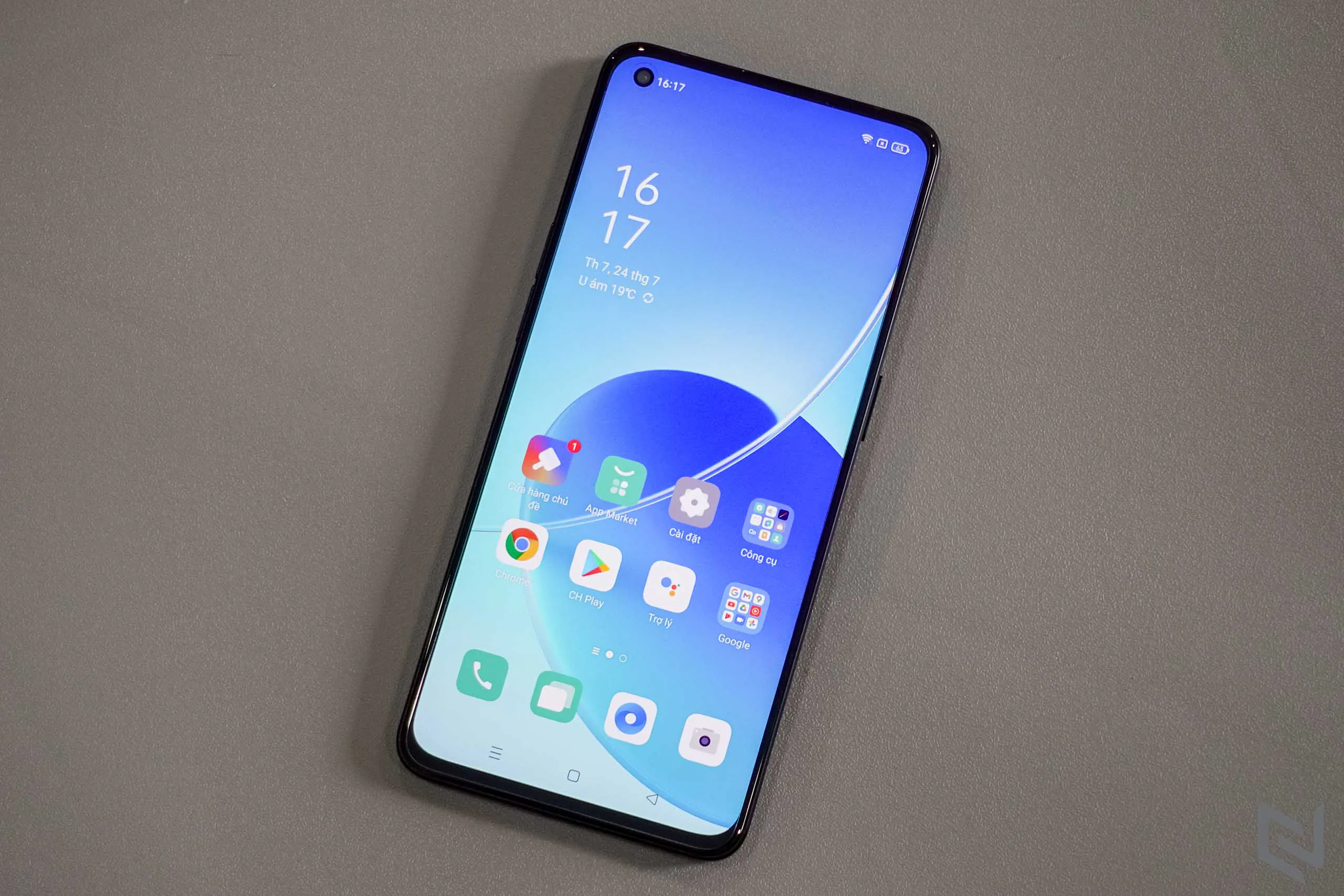 Trên tay OPPO Reno6 5G: Thiết kế cao cấp, hiệu năng mạnh, kết nối 5G cùng tính năng Video Chân dung Bokeh Flare độc đáo