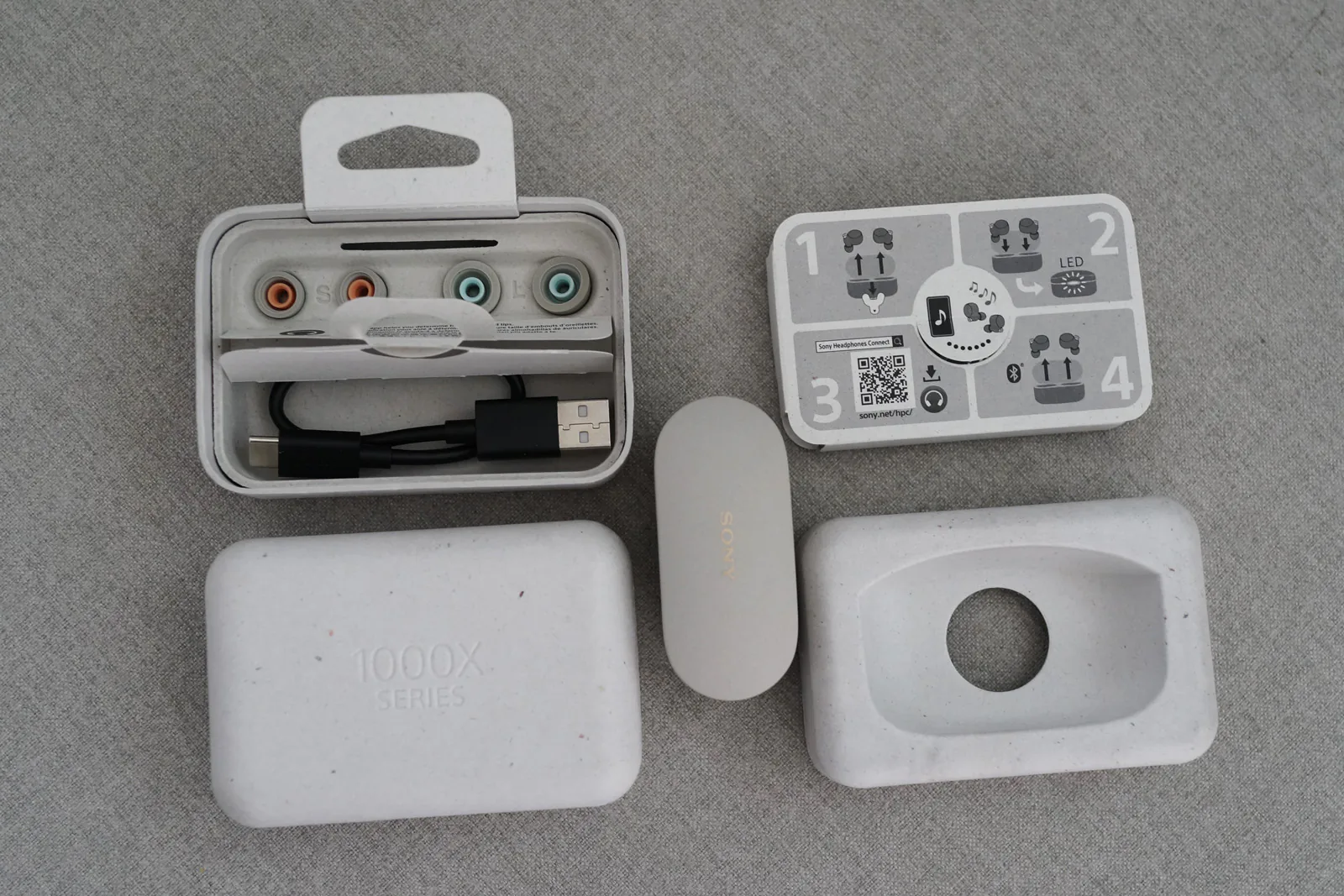Mở hộp tai nghe Sony WF-1000XM4 vừa ra mắt: Đổi mới ngoại hình, nâng cấp chất âm, đã tốt nay còn tốt hơn