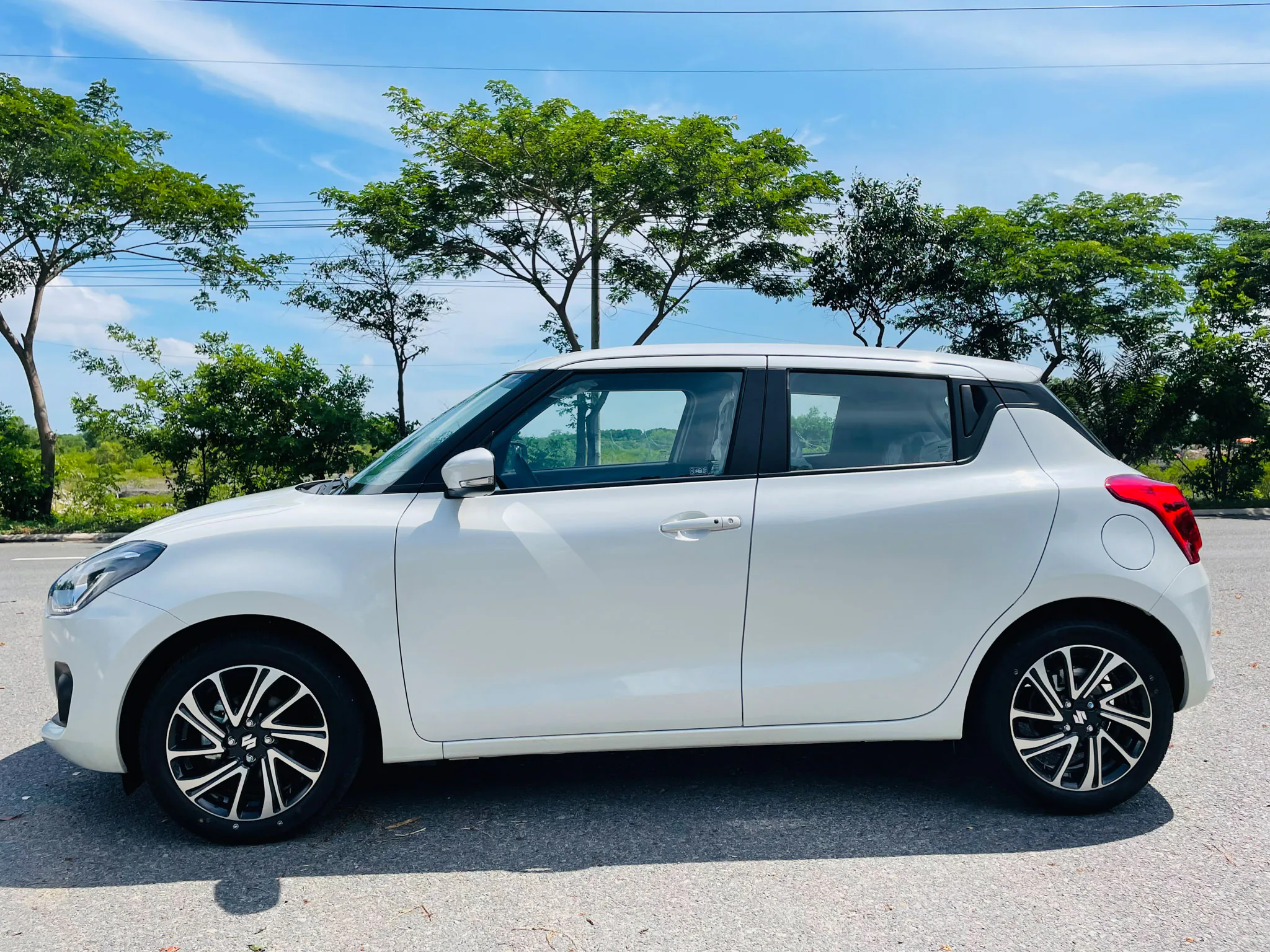 Suzuki Swift - Bản tuyên ngôn của cá tính khác biệt