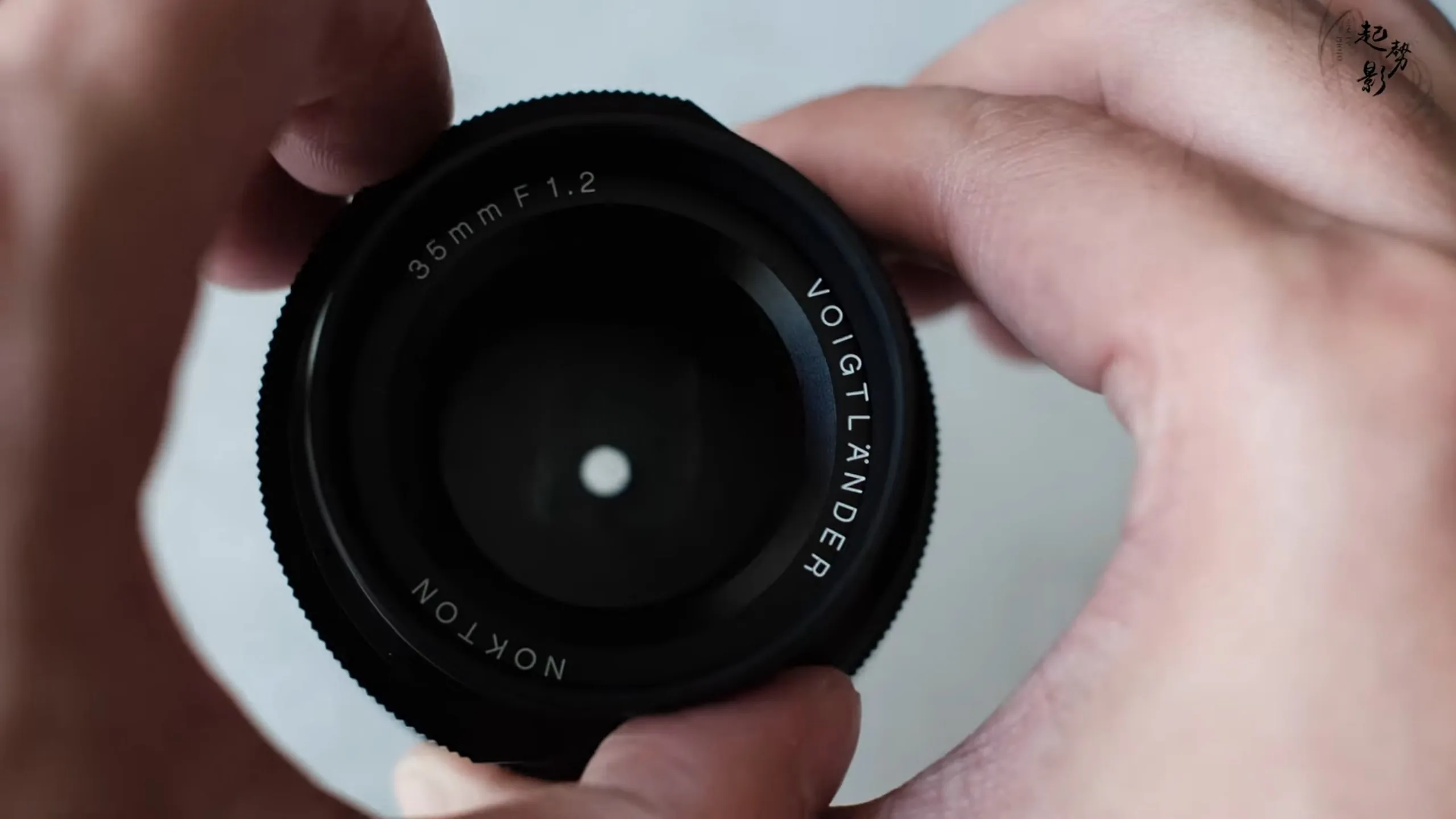 Voigtländer Nokton 35mm F1.2 dành cho Fujifilm ngàm X chính thức ra mắt