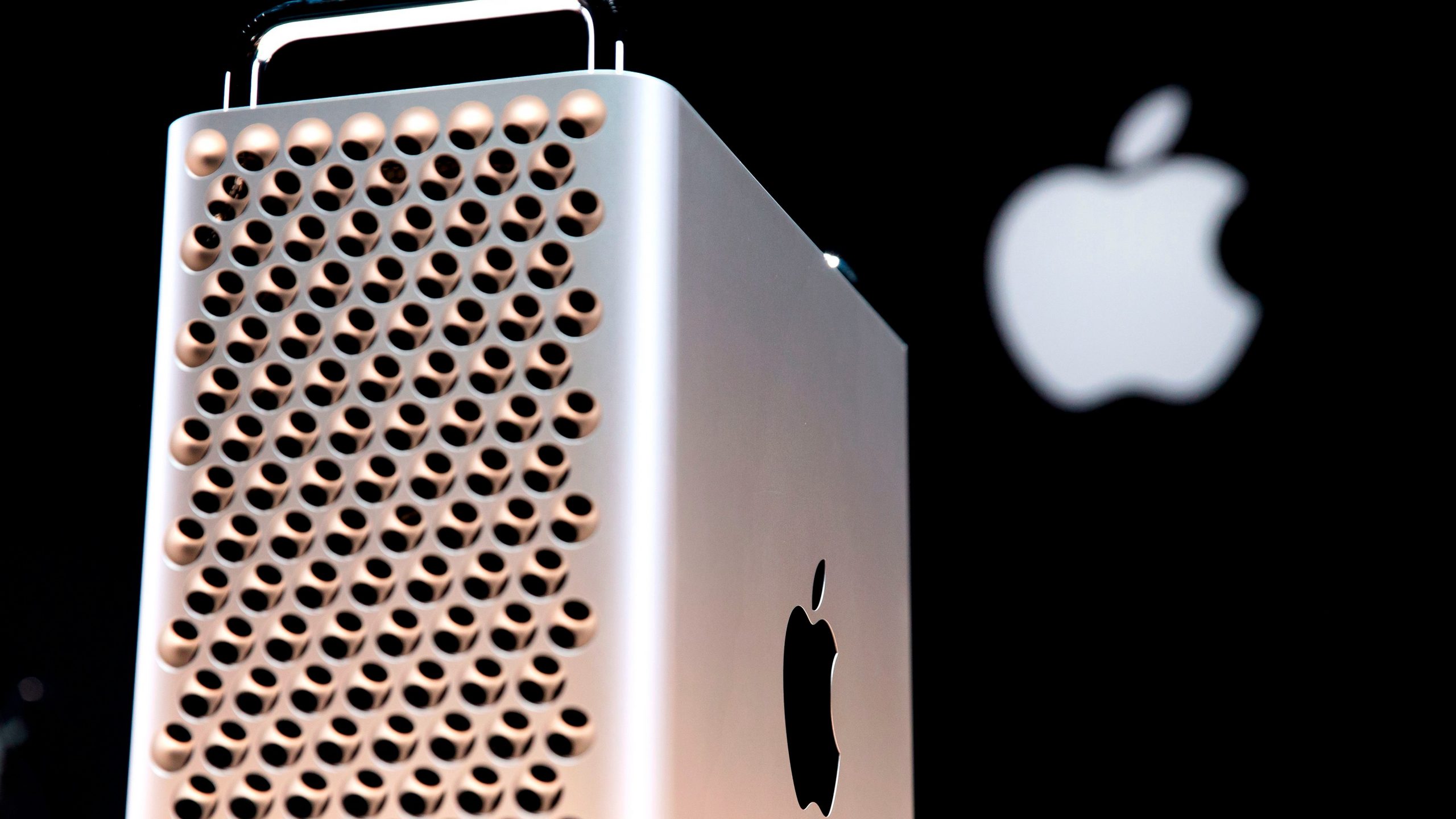 Apple nâng cấp Mac Pro chạy Intel với ba module card đồ hoạ mới