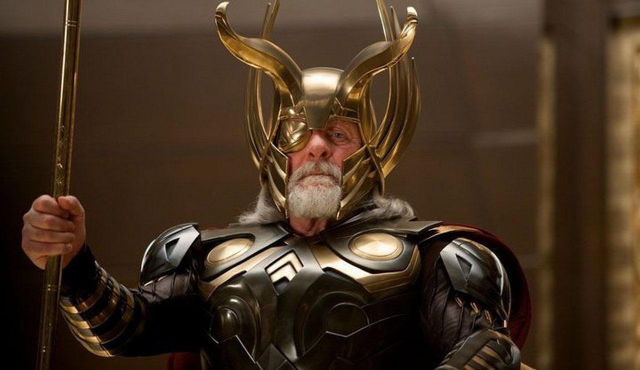 Vì sao Thanos không bao giờ tấn công Asgard và tiêu diệt Thor ngay từ đầu?
