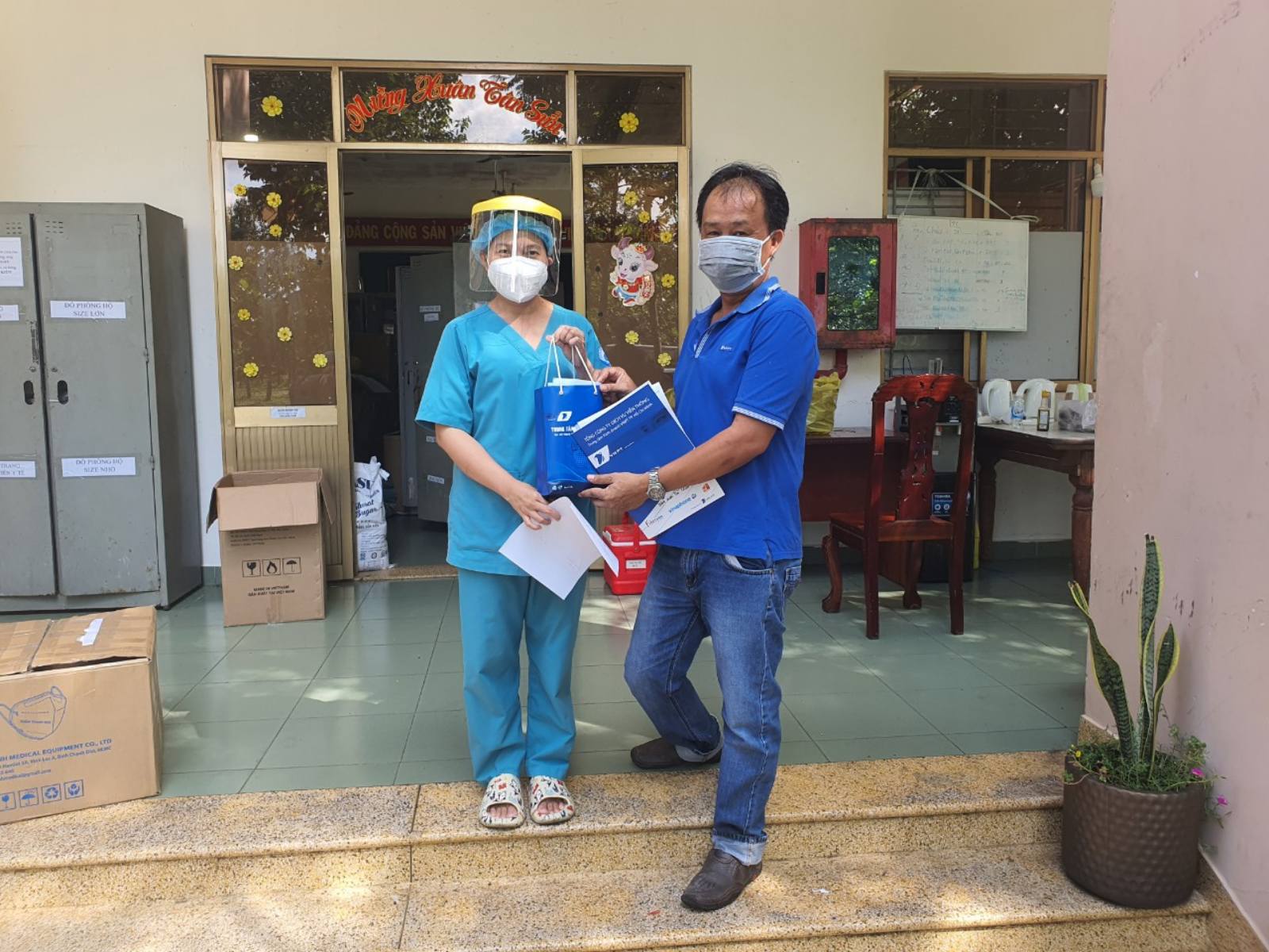 VNPT đồng hành cùng TP Hồ Chí Minh đẩy lùi dịch COVID-19