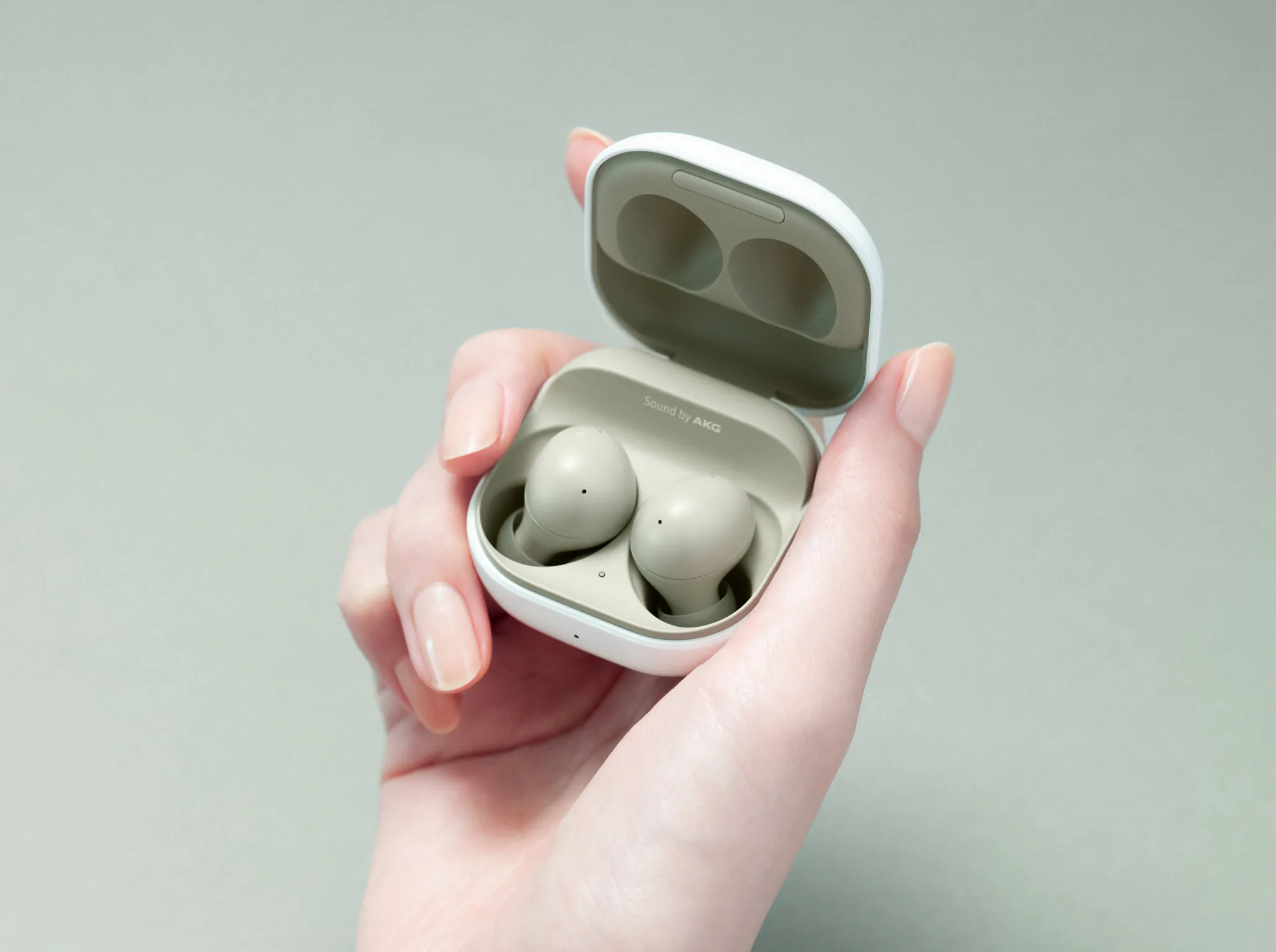 Galaxy Buds2 ra mắt, tai nghe Buds dành cho mọi người với chất âm đỉnh cao và thiết kế nhỏ gọn vừa vặn