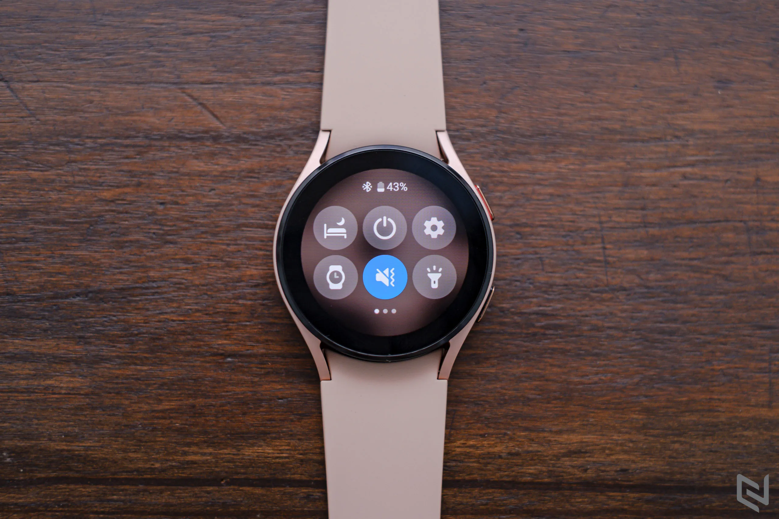 Mở hộp Galaxy Watch4: Nền tảng mới tối ưu cho mọi trải nghiệm