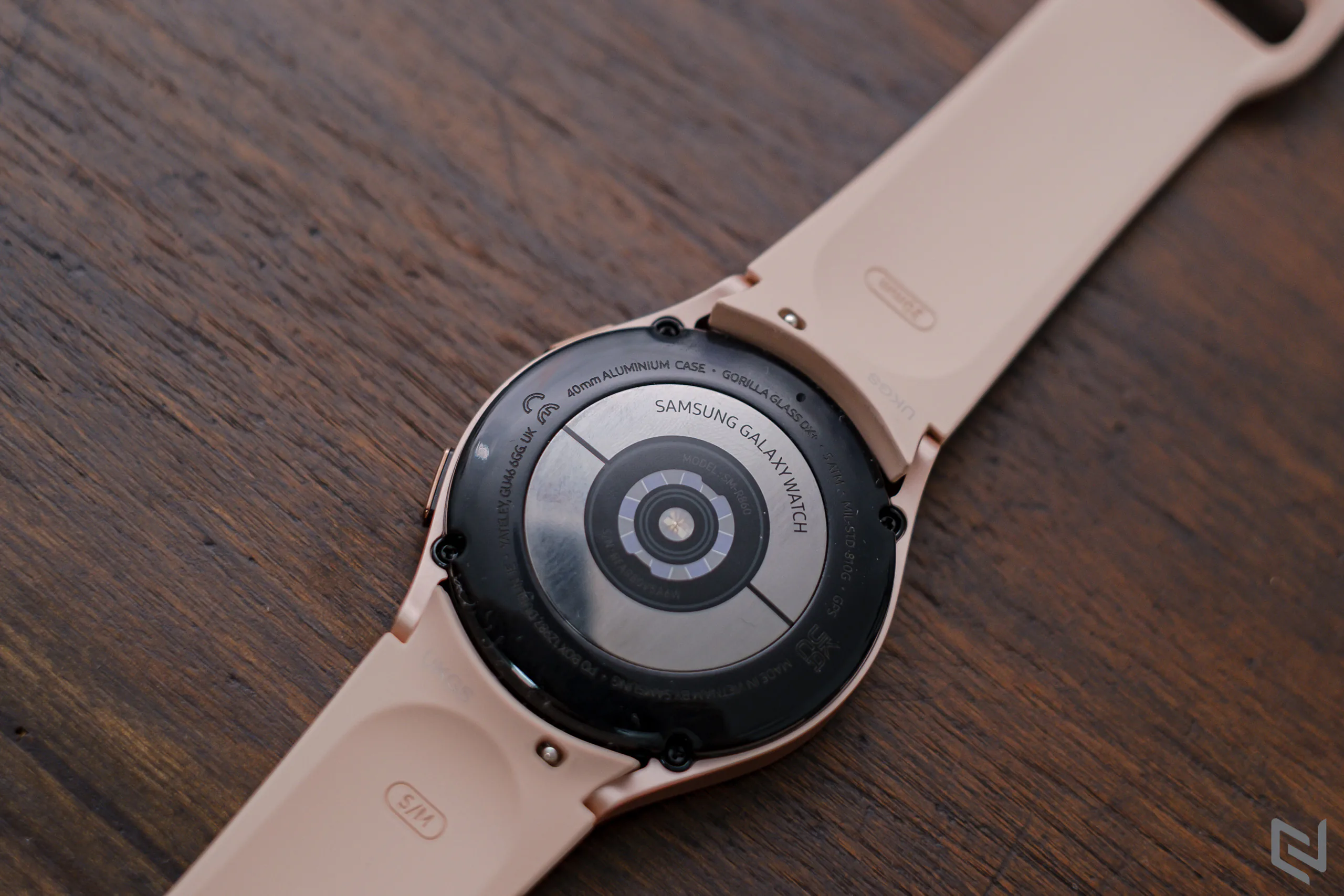 Mở hộp Galaxy Watch4: Nền tảng mới tối ưu cho mọi trải nghiệm