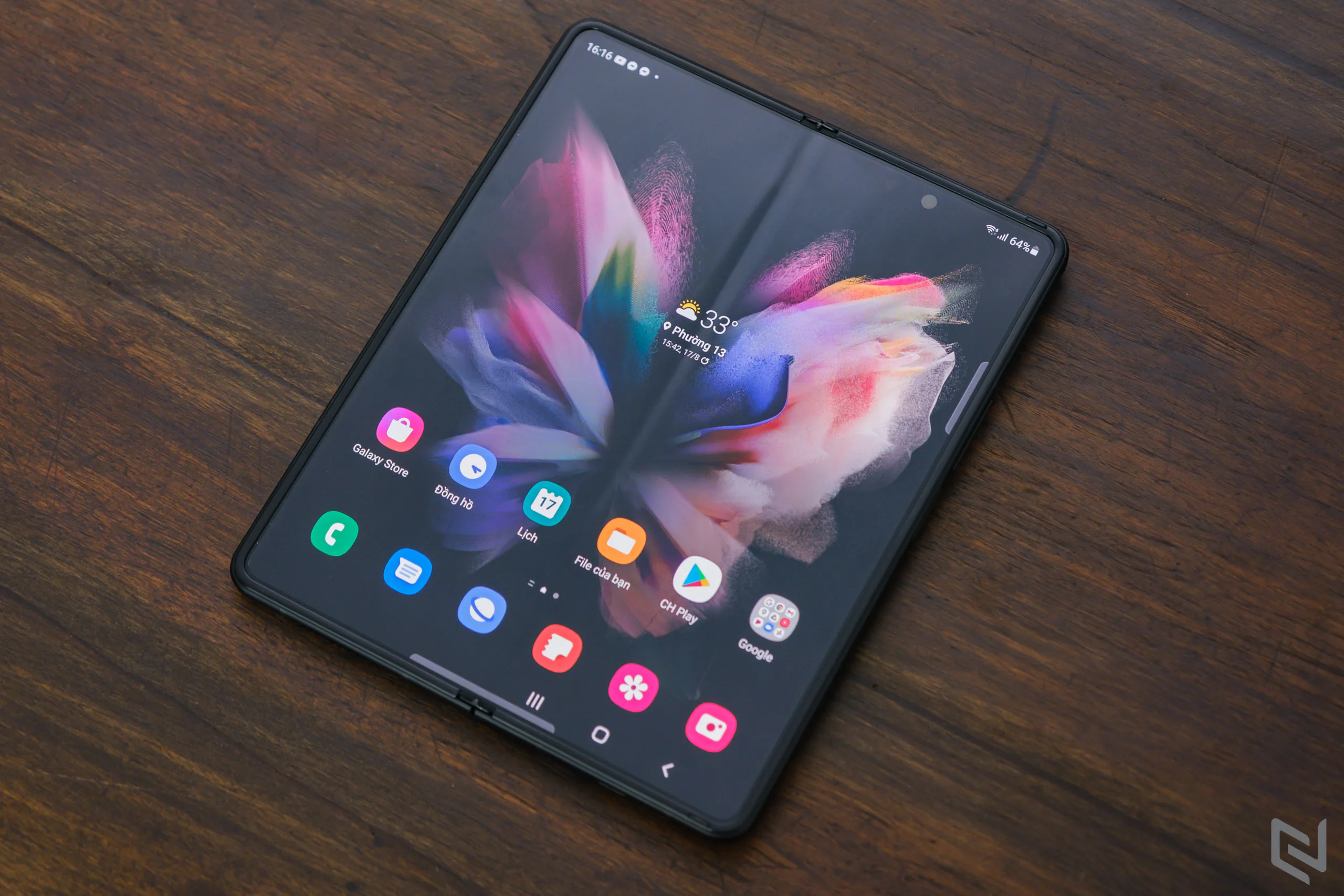 Mở hộp Galaxy Z Fold3 5G và Galaxy Z Flip3 5G: Gập mọi giới hạn - mở vạn tiềm năng