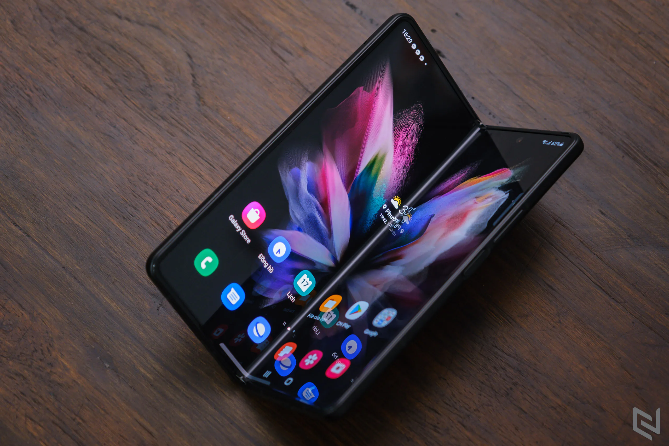 Mở hộp Galaxy Z Fold3 5G và Galaxy Z Flip3 5G: Gập mọi giới hạn - mở vạn tiềm năng