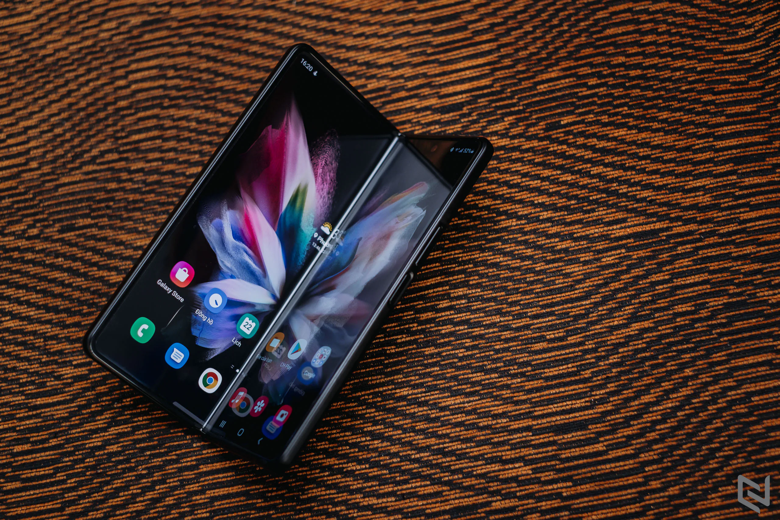 Đánh giá Samsung Galaxy Z Fold3 5G: Nhảy vọt công nghệ với camera UPC, chất liệu mới cứng cáp bền bỉ hơn cùng màn hình Eco²OLED