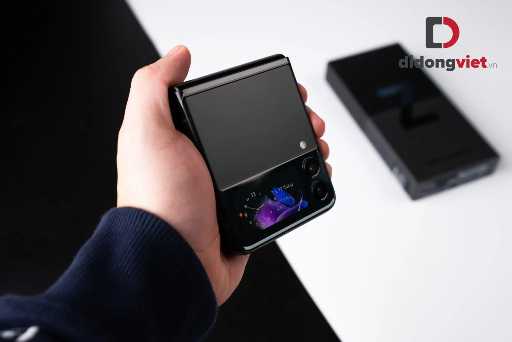 Galaxy Z Fold3 và Z Flip3 đã có giá bán chính thức tại Việt Nam. Đặt hàng tại Di Động Việt nhận quà tặng đến 6 triệu