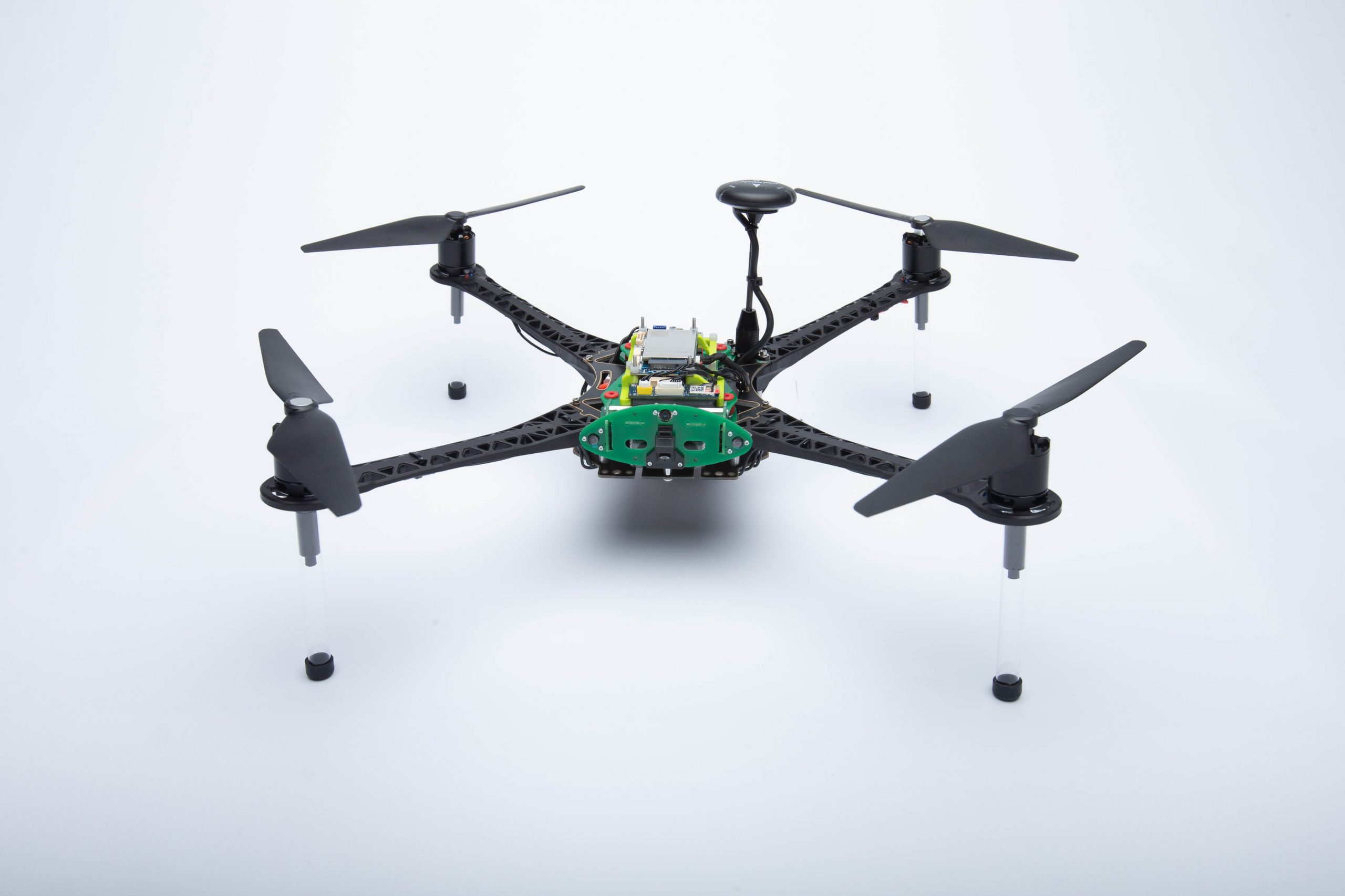 Qualcomm giới thiệu nền tảng drone được hỗ trợ AI và 5G đầu tiên trên thế giới