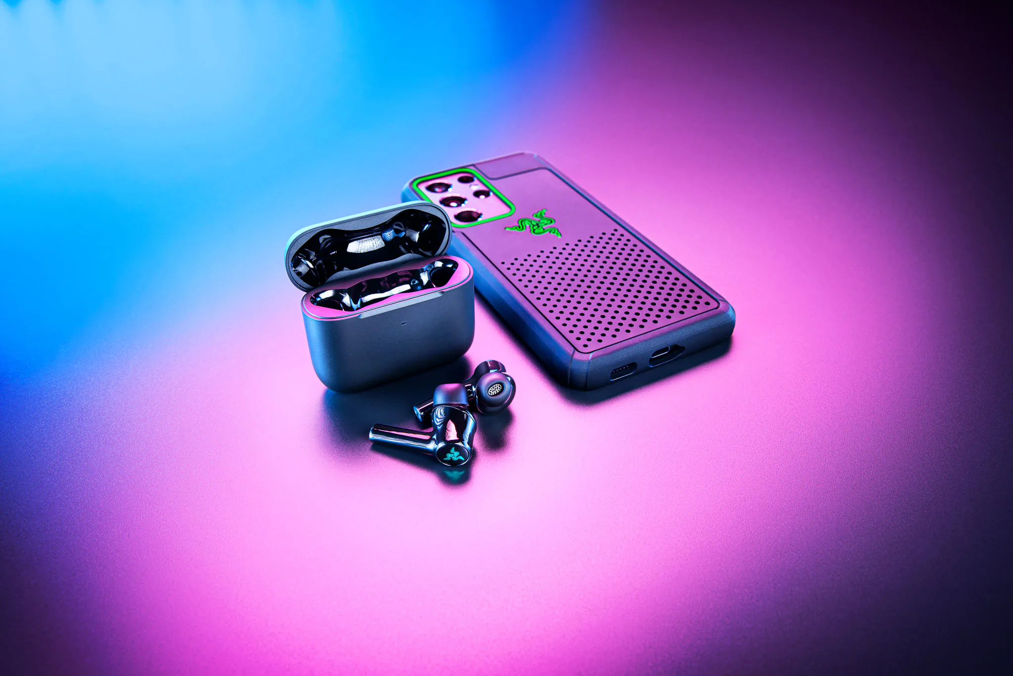 Razer ra mắt tai nghe không dây Hammerhead True Wireless thế hệ mới: Hiệu ứng Chroma RGB, chống ồn chủ động