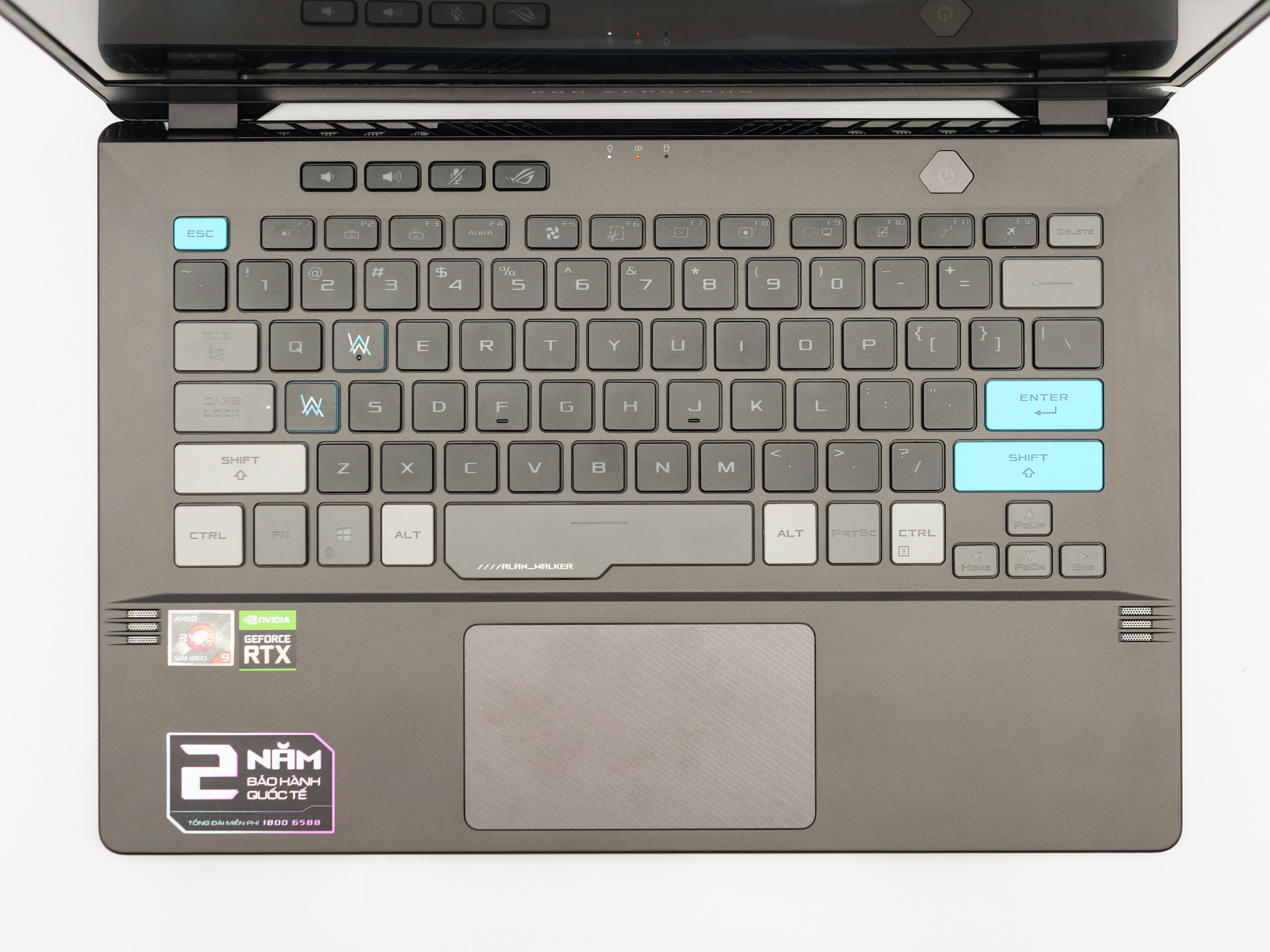 Trên tay laptop chơi game ASUS ROG Zephyrus G14 Alan Walker Edition: Vẻ ngoài cool ngầu, hiệu năng mạnh mẽ với kích thước nhỏ gọn