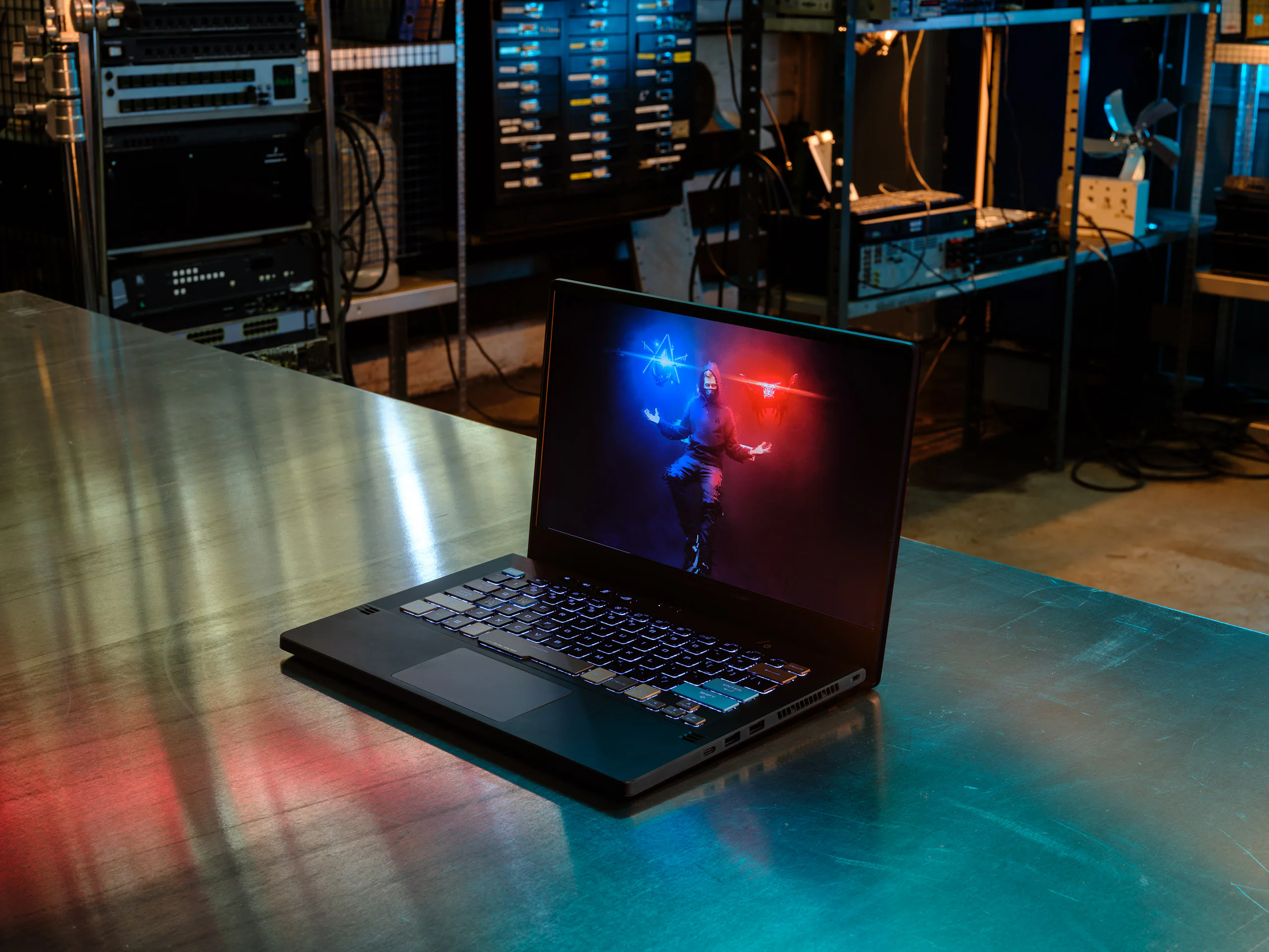 ROG công bố phiên bản đặc biệt Zephyrus G14 Alan Walker, laptop 14 inch mạnh mẽ cho game thủ và nhà sáng tạo