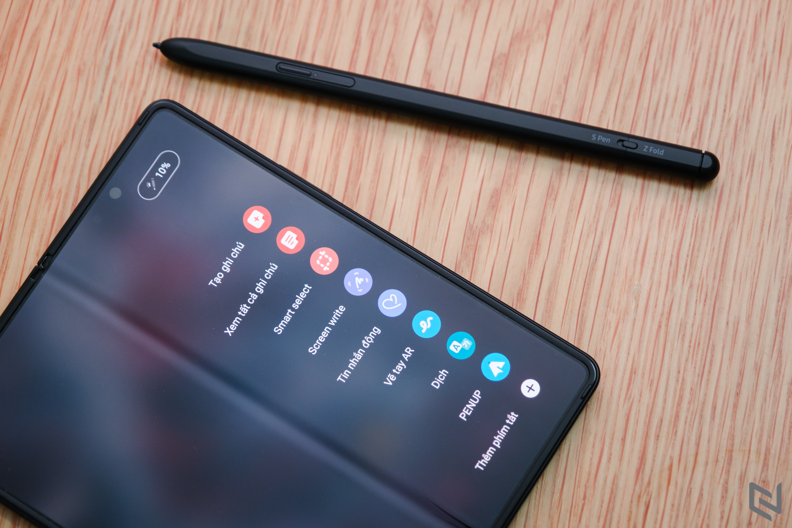 Trên tay bút S Pen Pro dành cho Galaxy Z, quyền năng như cây bút trứ danh dòng Note