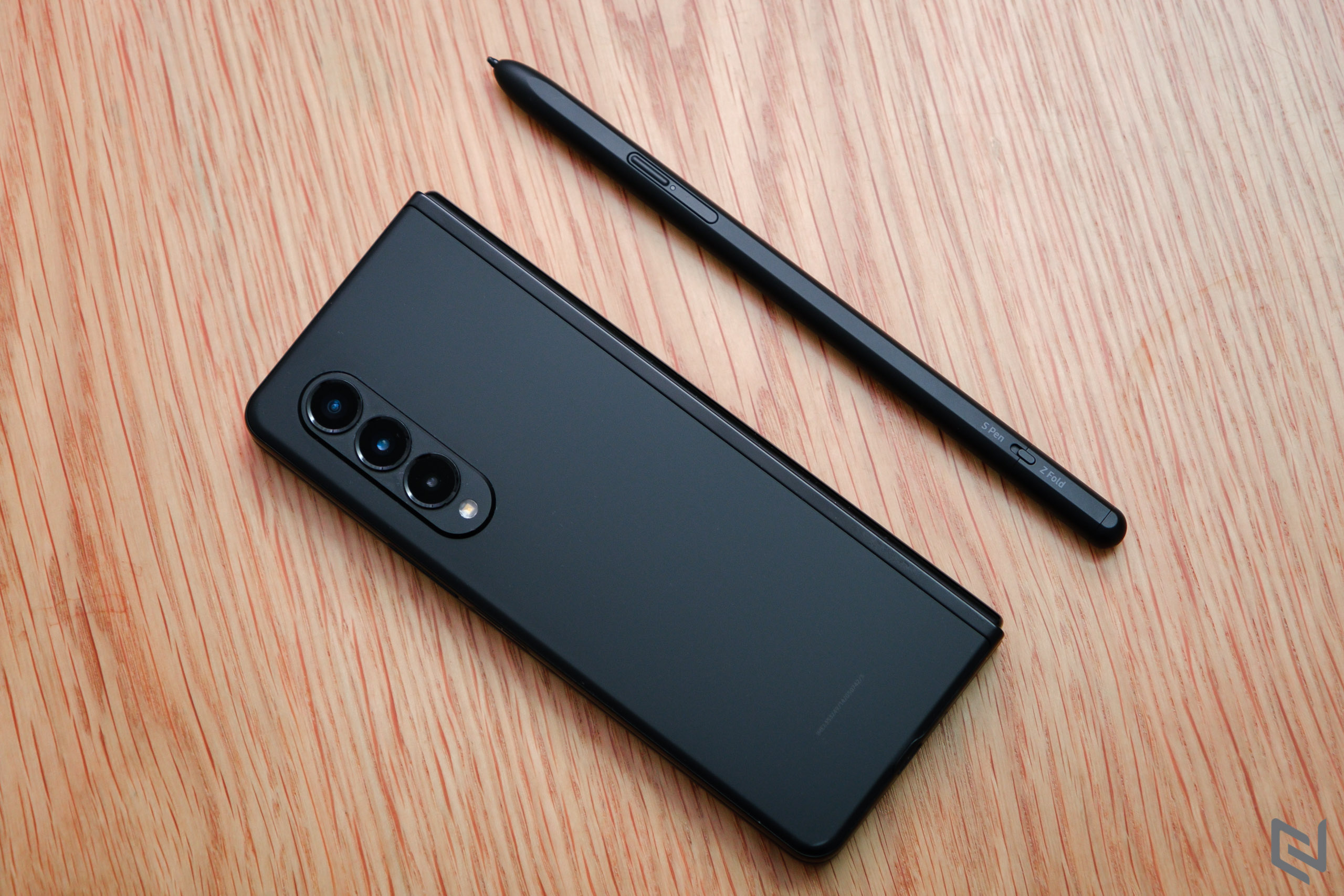 Trên tay bút S Pen Pro dành cho Galaxy Z, quyền năng như cây bút trứ danh dòng Note
