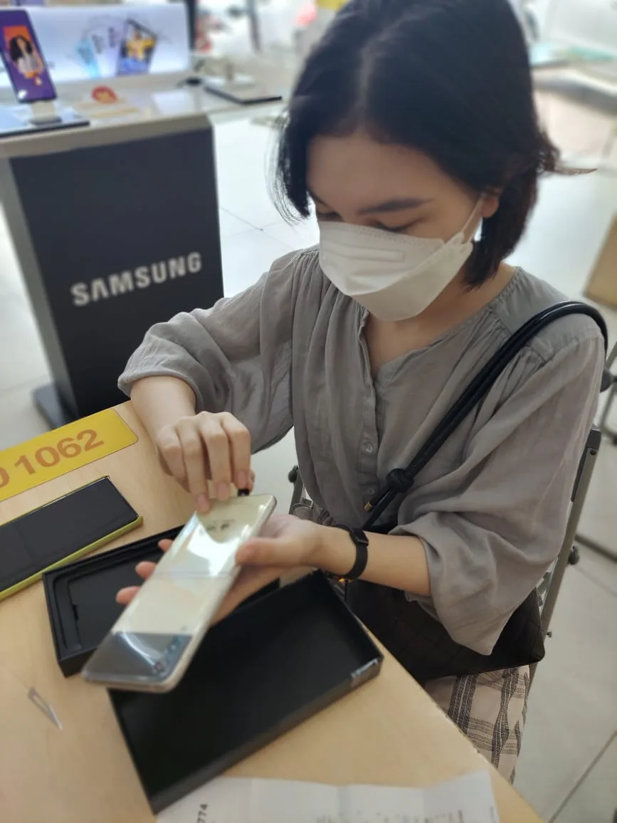 Bộ ảnh mở bán Galaxy Z Fold3 và Z Flip3 tại Việt Nam ngày 17/09