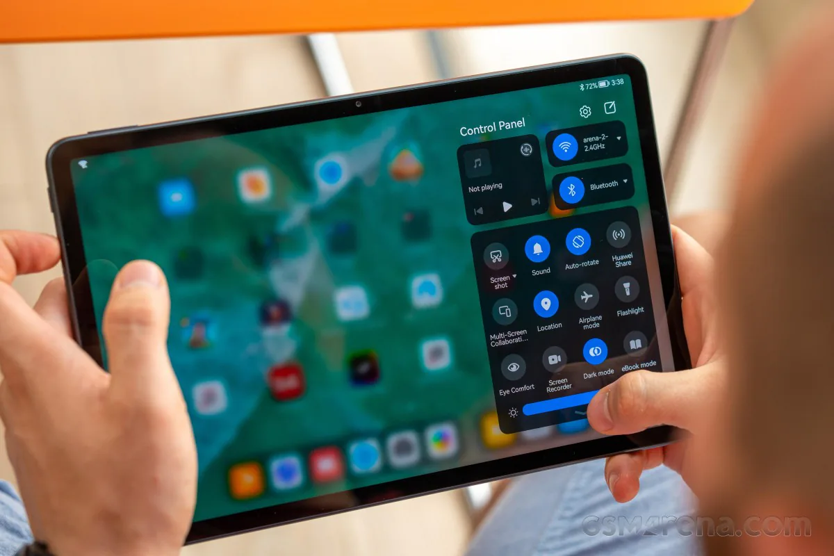 So sánh Huawei MatePad 11 với Samsung Galaxy Tab S7: Đâu là tablet Android làm việc và giải trí tốt nhất dịp cuối năm