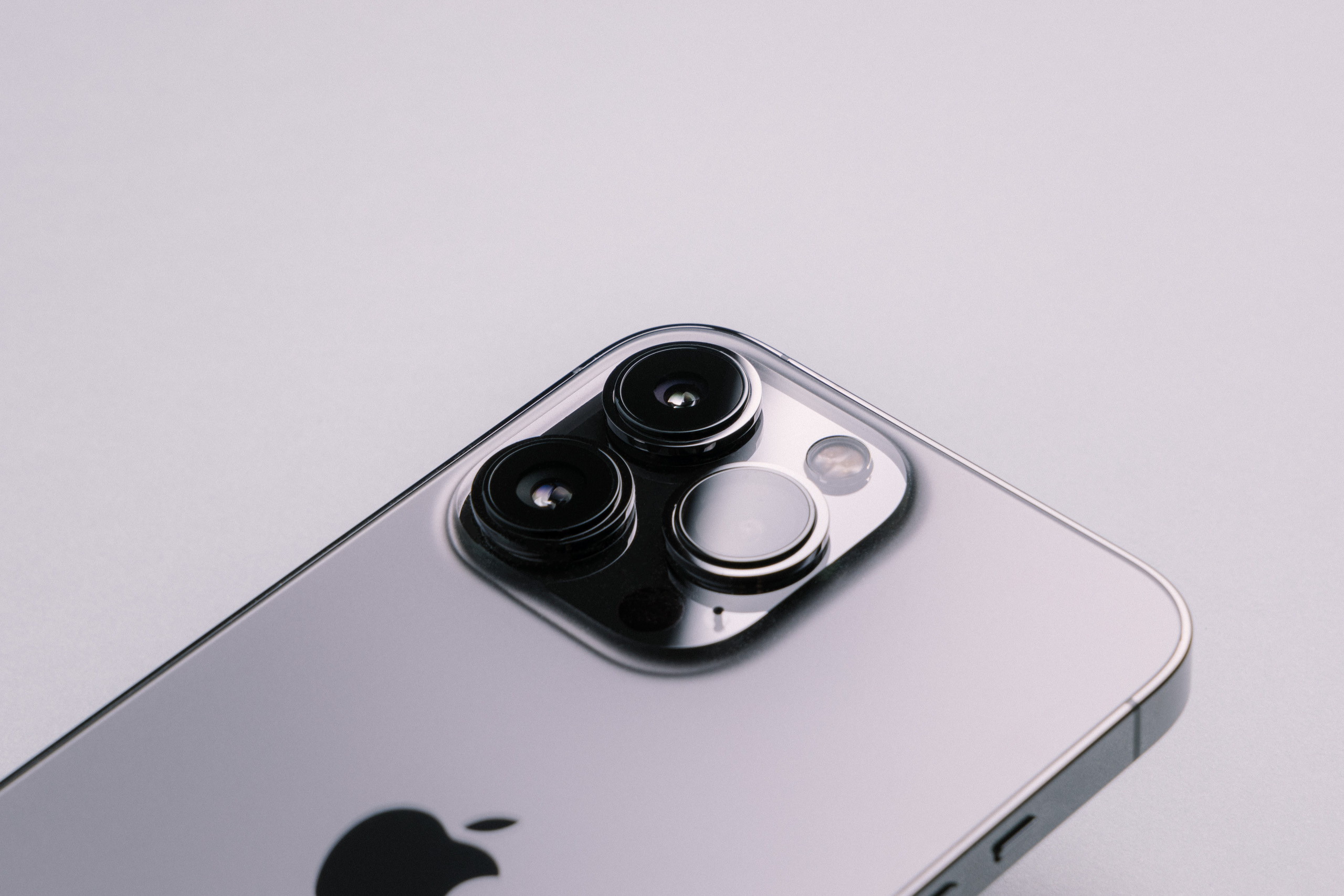 Chuyên gia dự đoán iPhone 15 Pro sẽ có camera tiềm vọng zoom 5x