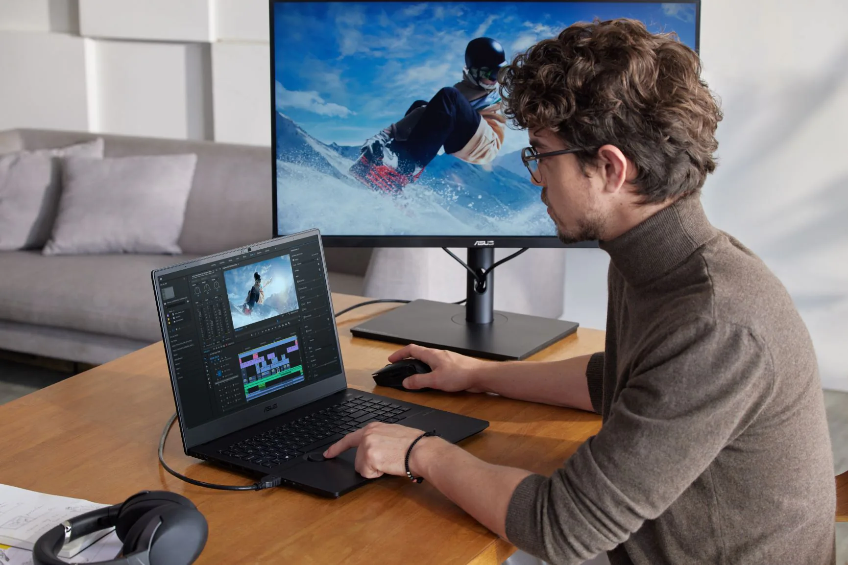 ASUS trình diễn dải sản phẩm toàn diện dùng màn hình OLED chạy Windows 11 dành cho nhà sáng tạo nội dung