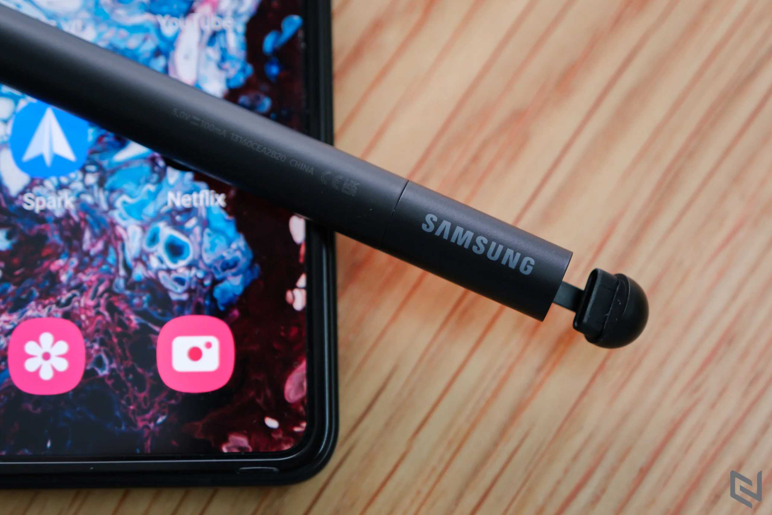 Trên tay bút S Pen Pro dành cho Galaxy Z, quyền năng như cây bút trứ danh dòng Note