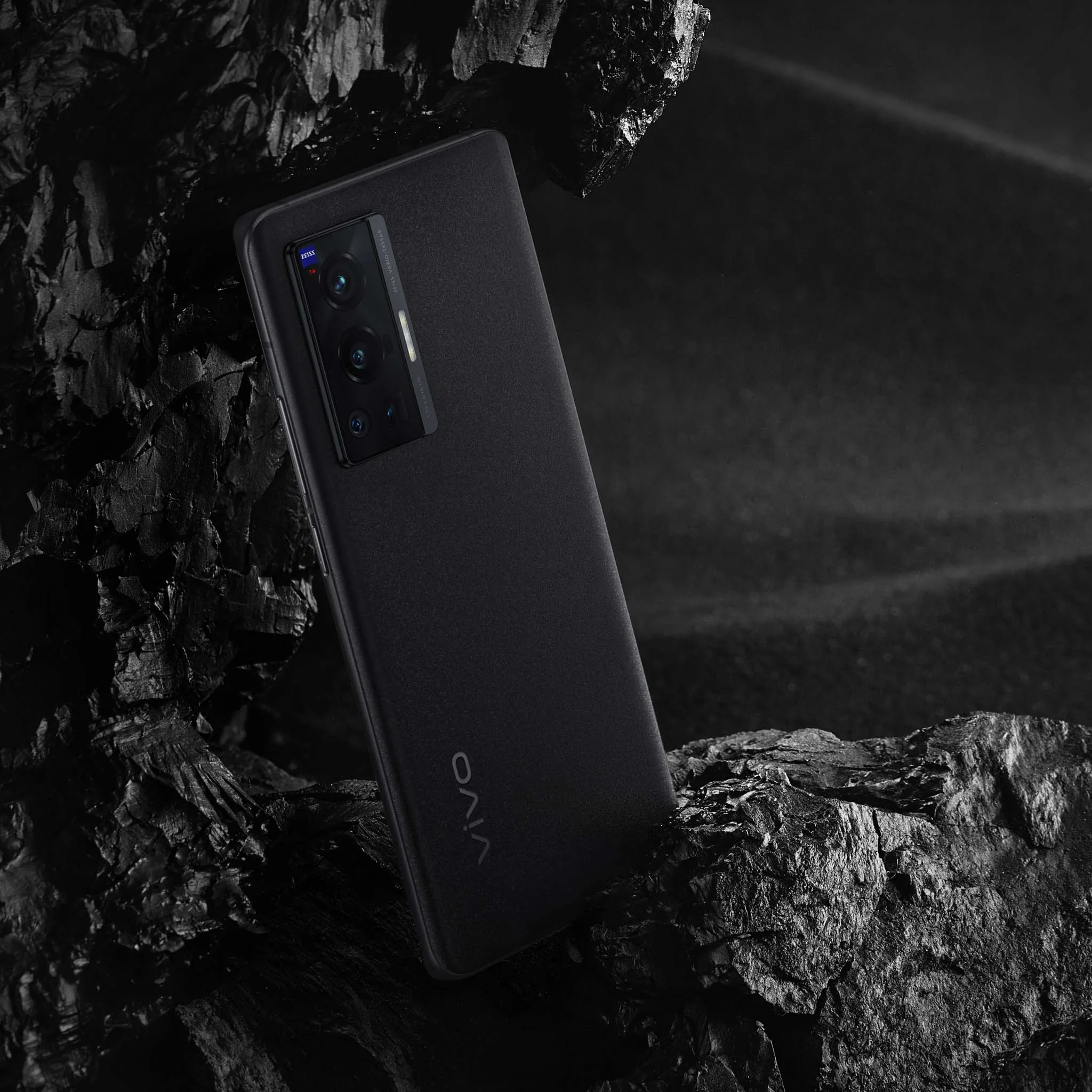 vivo X70 Pro chính thức ra mắt tại Việt Nam: Camera ZEISS kết hợp Chống Rung Gimbal 3.0 Siêu Cảm Biến, Nâng cấp mạnh mẽ khả năng quay chụp đêm