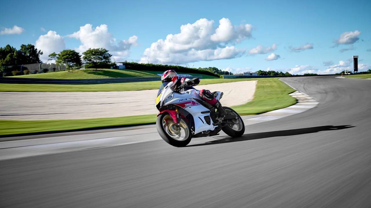 Yamaha ra mắt 4 siêu moto phiên bản kỷ niệm 60 năm vô địch World GP