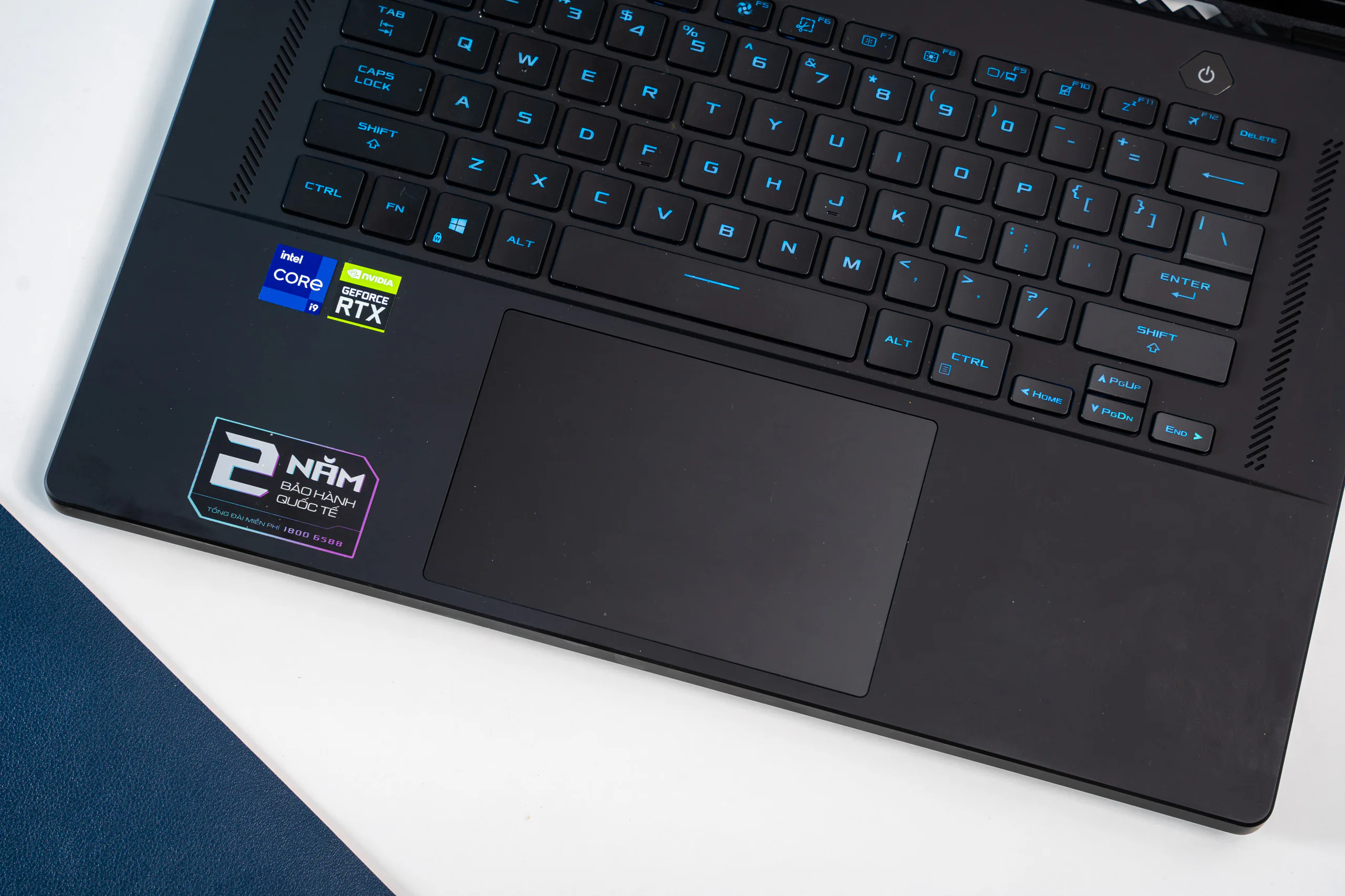 Trên tay ROG Zephyrus M16 siêu mỏng, siêu mạnh với bộ xử lý Intel thế hệ 11 mới