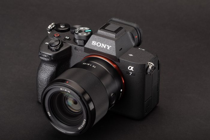 Sony ra mắt máy ảnh A7 IV với cảm biến 33MP và vi xử lý mới