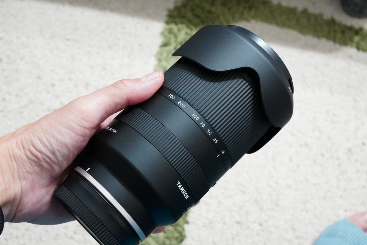 Tamron ra mắt ống kính 18-300mm F3.5-6.3 Di III-A dành cho Fujifilm X
