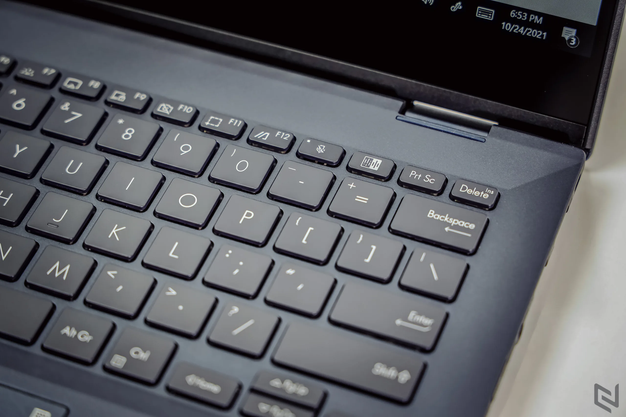 Trên tay laptop doanh nhân ASUS ExpertBook B5 Flip: Sự lựa chọn hoàn hảo cho nhu cầu công việc