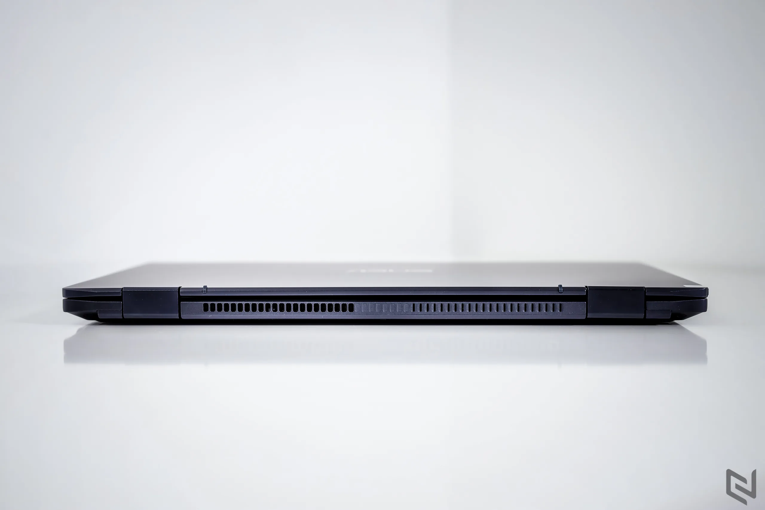 Trên tay laptop doanh nhân ASUS ExpertBook B5 Flip: Sự lựa chọn hoàn hảo cho nhu cầu công việc