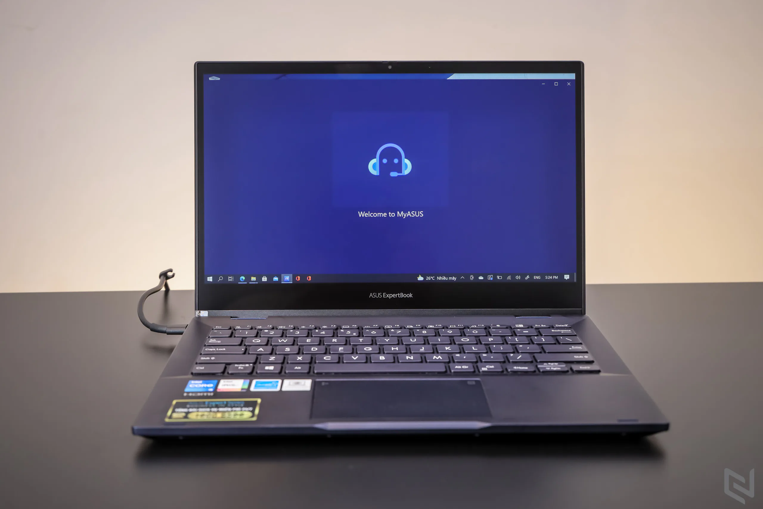 Trên tay laptop doanh nhân ASUS ExpertBook B5 Flip: Sự lựa chọn hoàn hảo cho nhu cầu công việc
