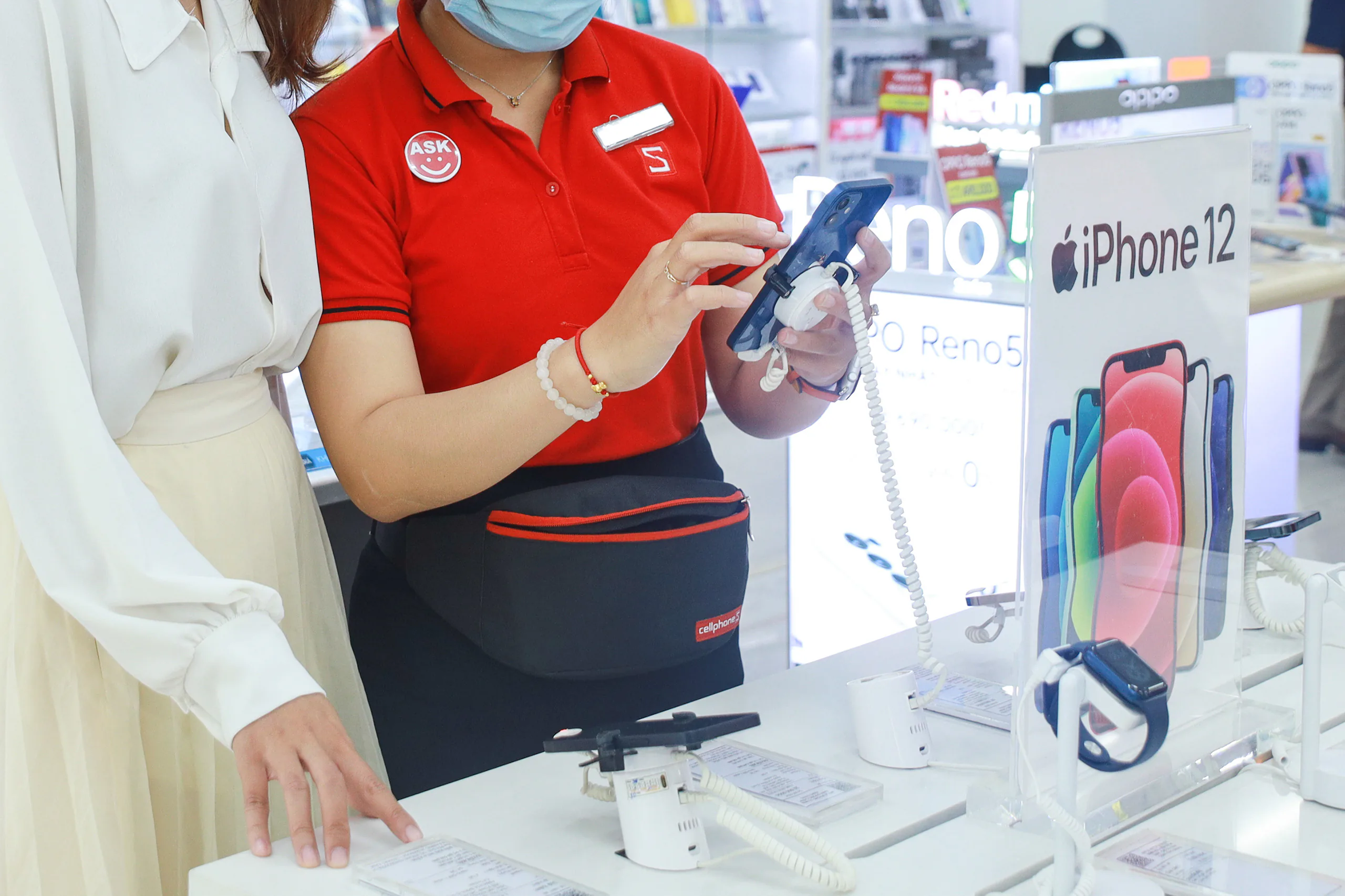 CellphoneS công bố giá mở đặt trước iPhone 13 chính hãng tại thị trường Việt Nam