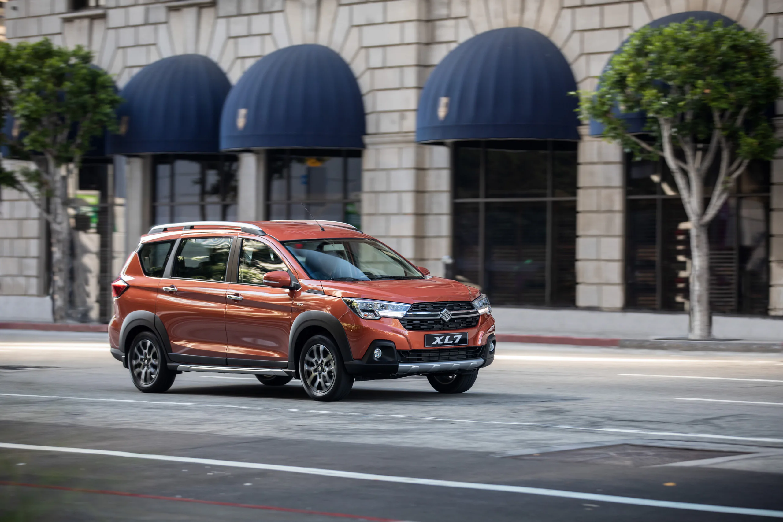 Được săn đón nhất tháng 9, Suzuki XL7 “soán ngôi” đầu bảng của Mitsubishi Xpander trong phân khúc xe 7 chỗ