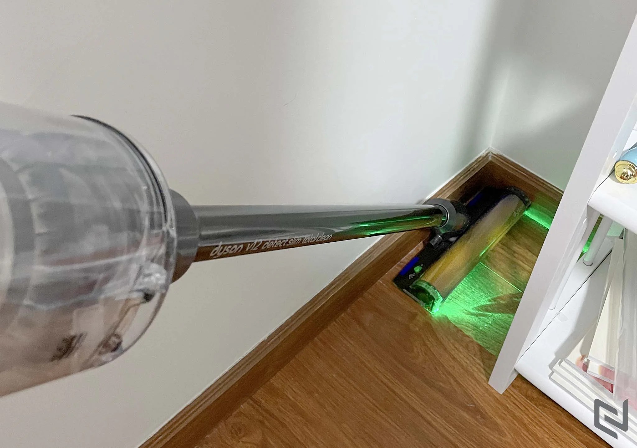 Mở hộp và trải nghiệm Máy hút bụi không dây Dyson V12 Detect Slim Total Clean