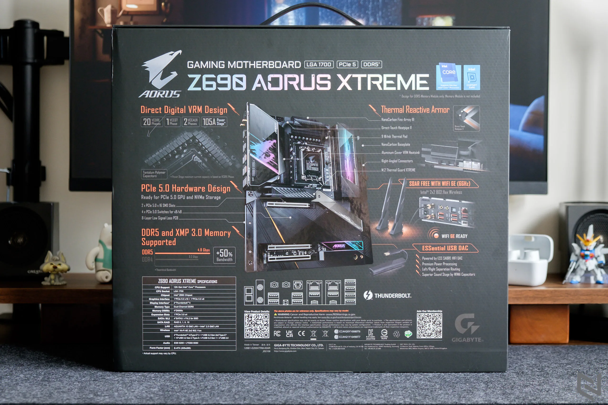 Mở hộp và trên tay bo mạch chủ Z690 AORUS XTREME từ GIGABYTE: Hỗ trợ Intel Core 12th mới nhất, tối thượng đúng nghĩa với dàn giáp chắc nịch