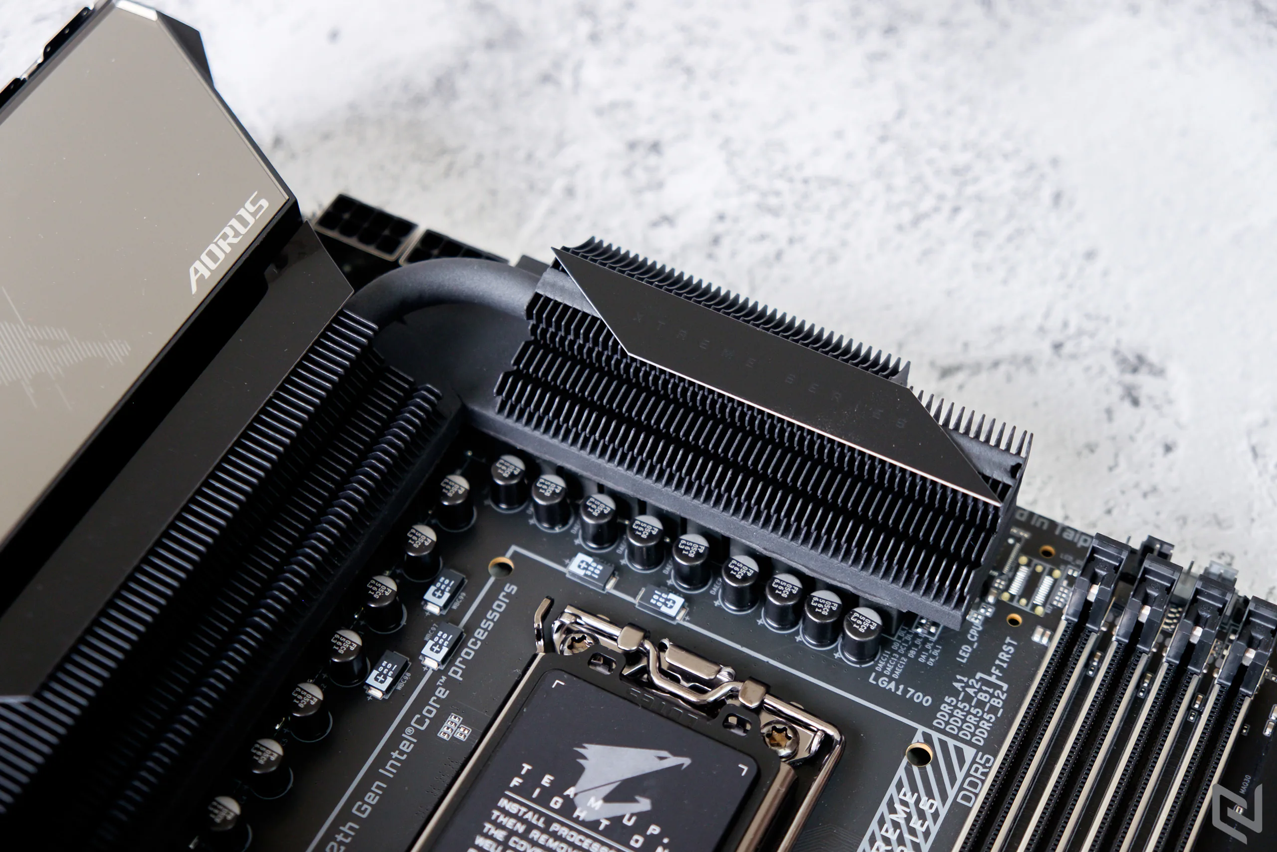 Mở hộp và trên tay bo mạch chủ Z690 AORUS XTREME từ GIGABYTE: Hỗ trợ Intel Core 12th mới nhất, tối thượng đúng nghĩa với dàn giáp chắc nịch