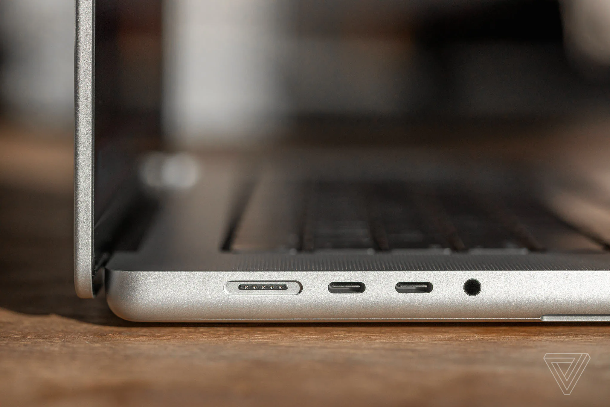 Trải nghiệm nhanh MacBook Pro với M1 Pro và M1 Max: Những thứ người dùng cần đây rồi!